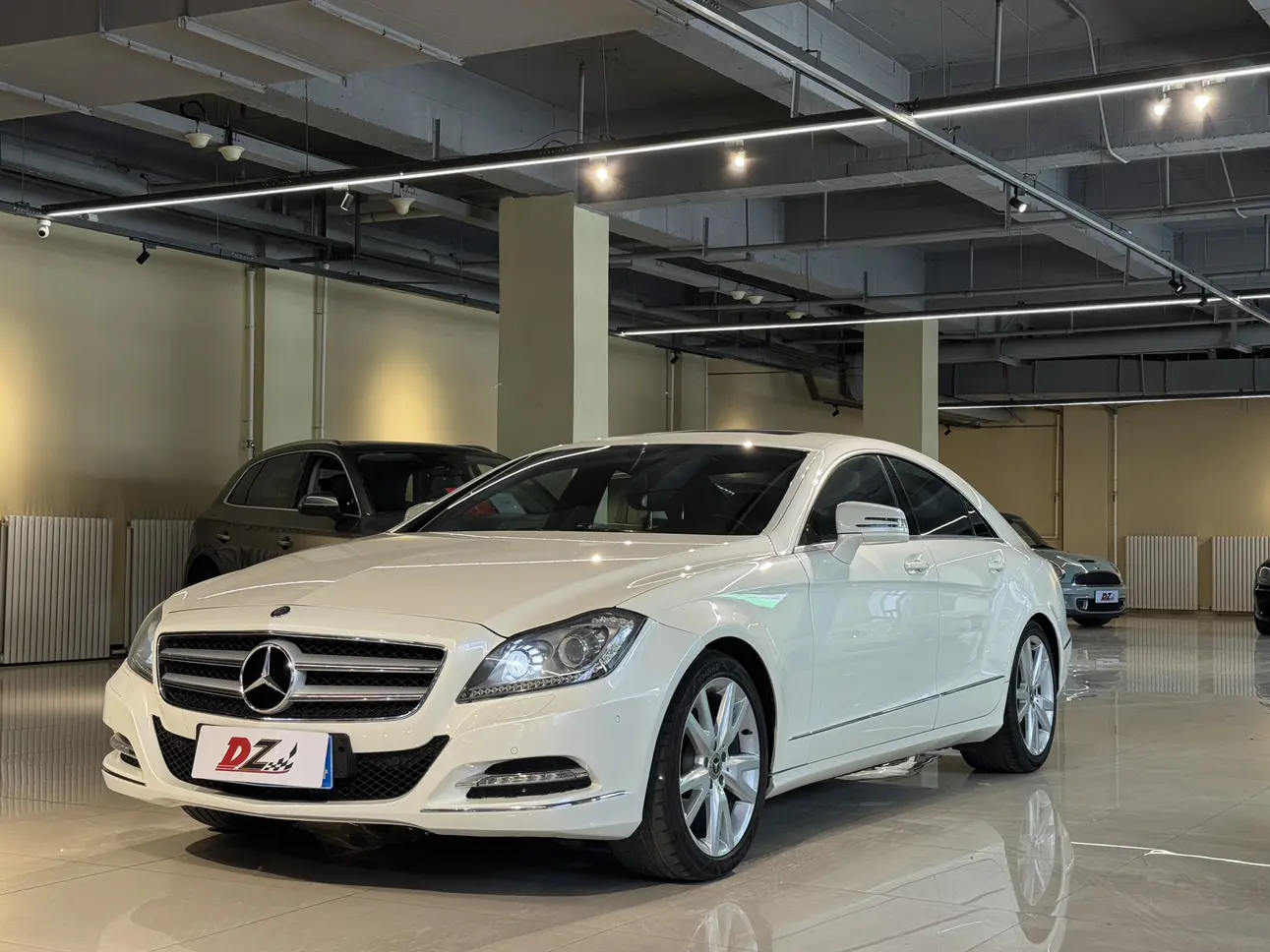 Mercedes-Benz Mercedes Benz CLS  из Китая