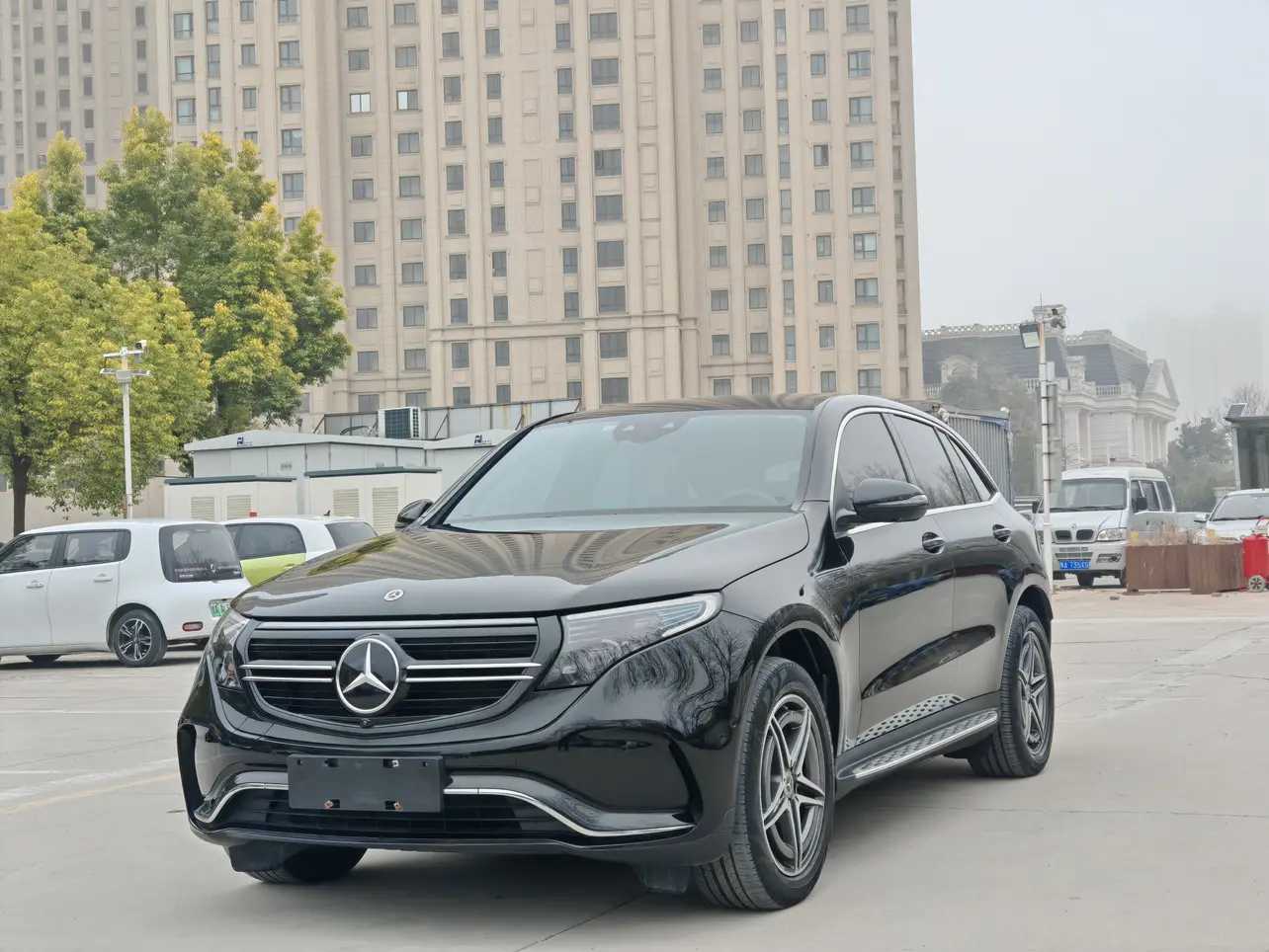 Mercedes-Benz EQC  из Китая