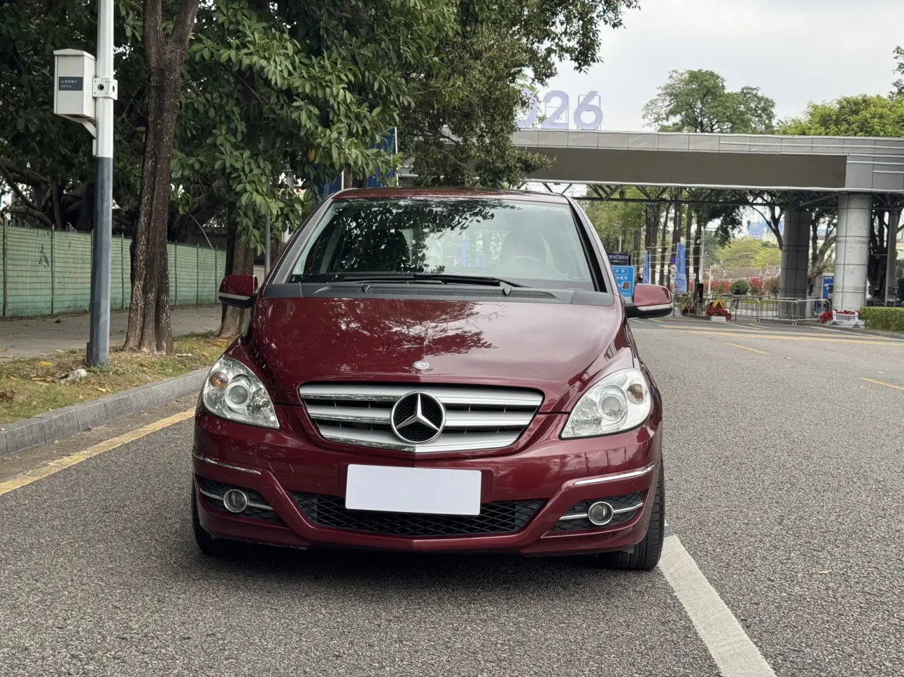 Mercedes-Benz Mercedes Benz B Class  из Китая