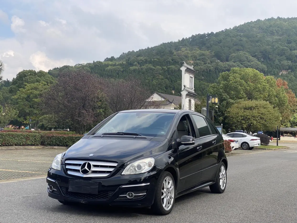 Mercedes-Benz Mercedes Benz B Class  из Китая