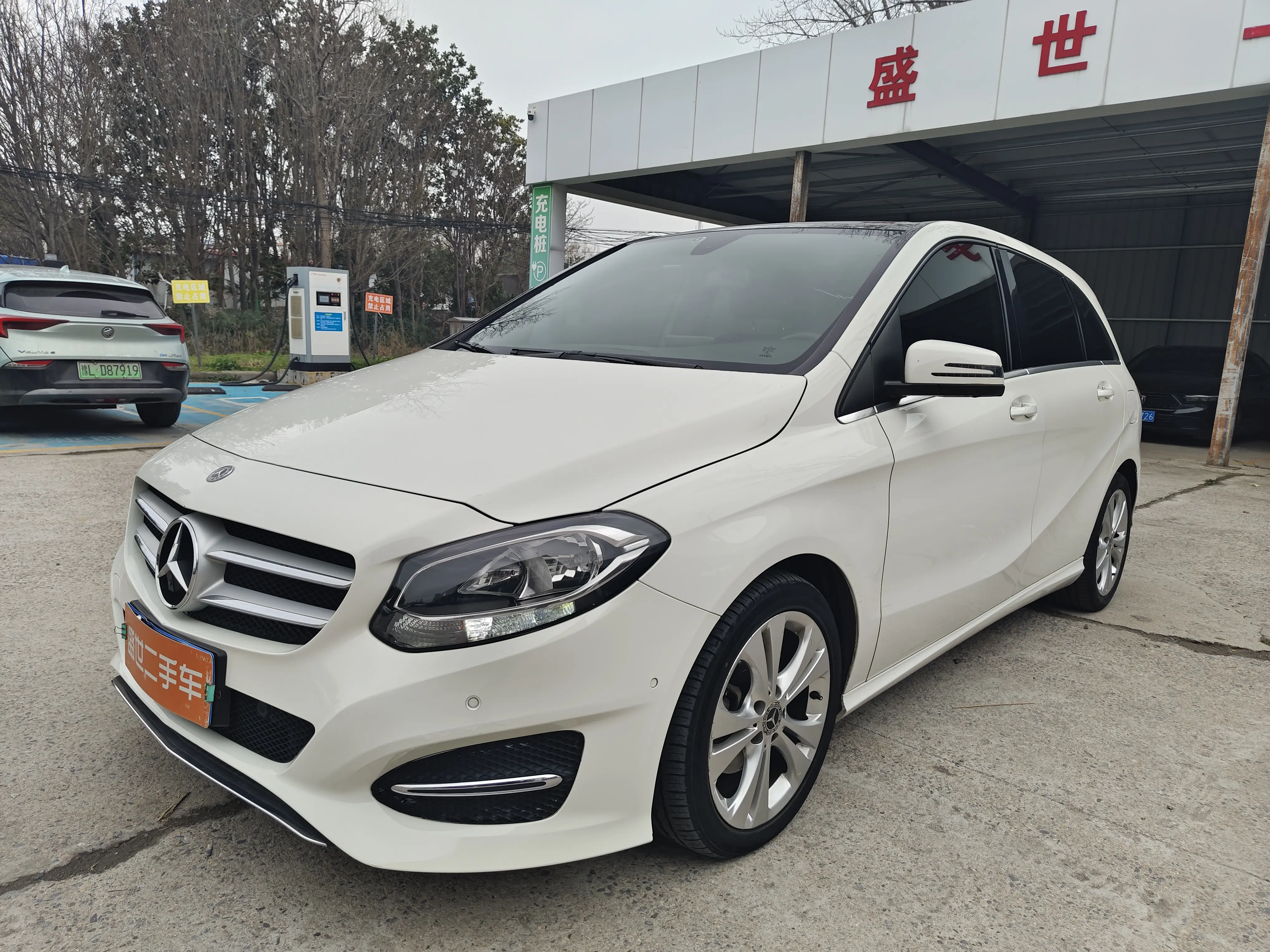 Mercedes-Benz Mercedes Benz B Class  из Китая