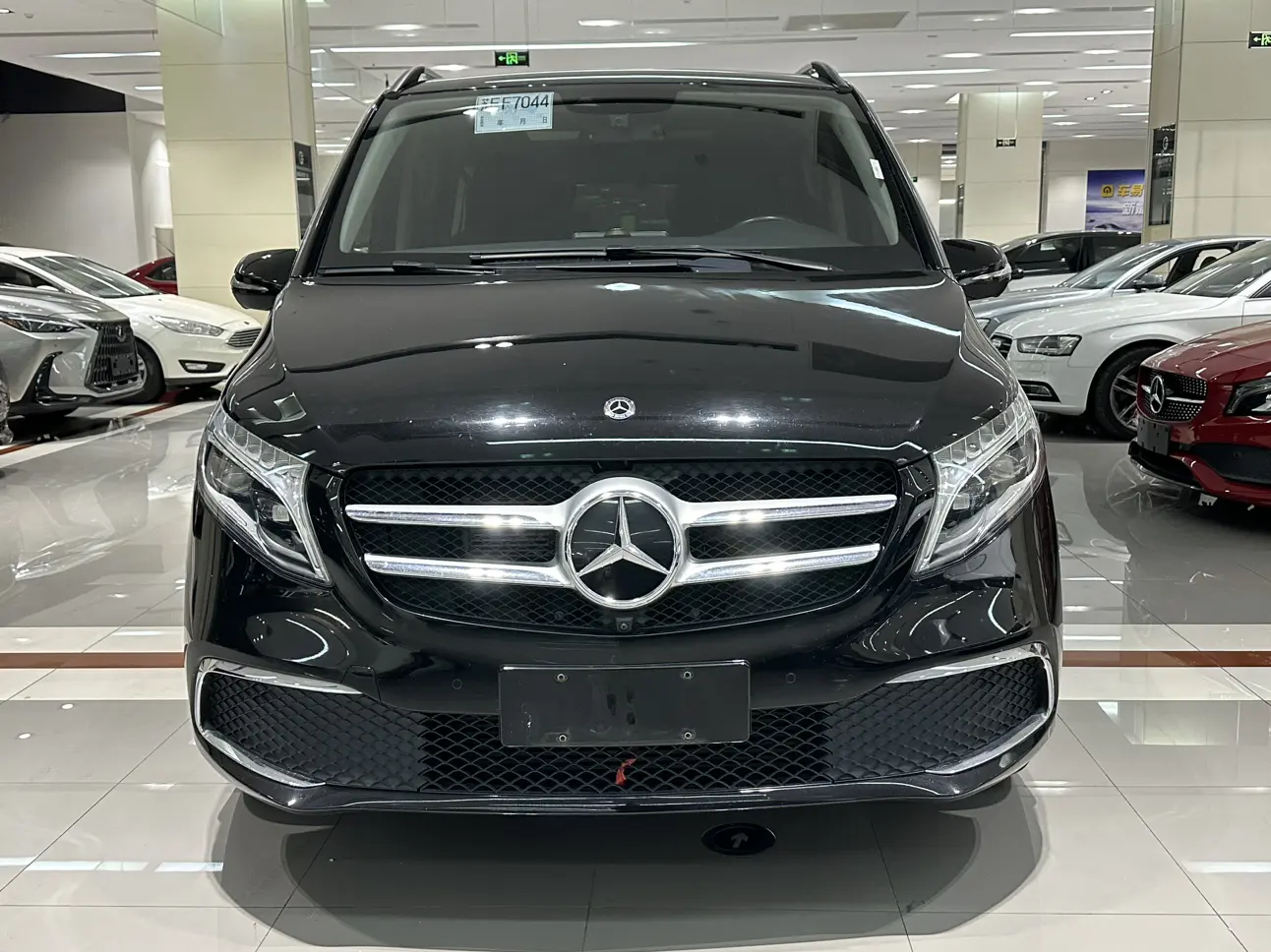 Mercedes-Benz Mercedes Benz V Class  из Китая
