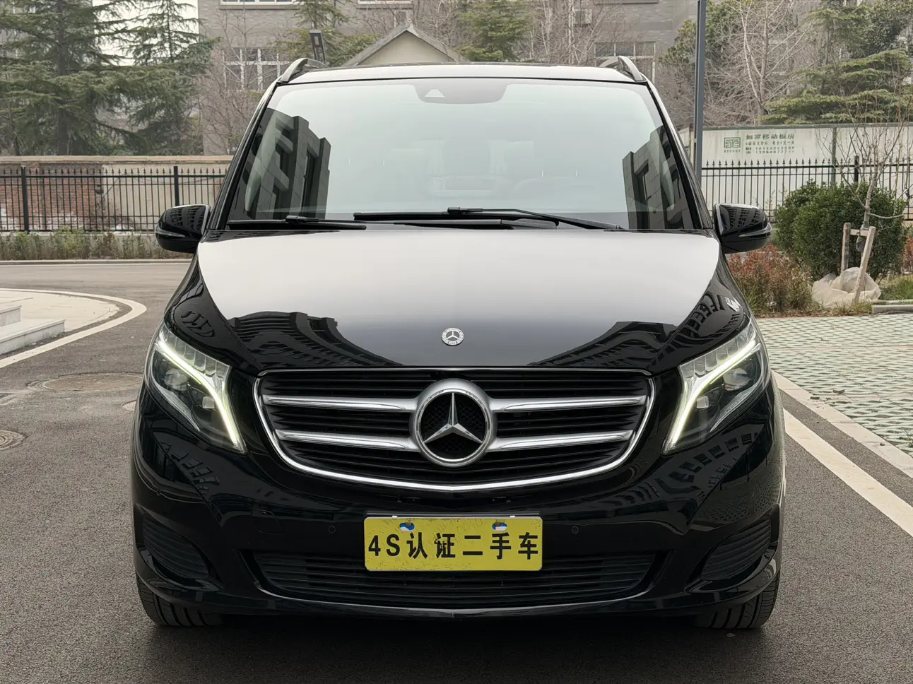 Mercedes-Benz Mercedes Benz V Class  из Китая