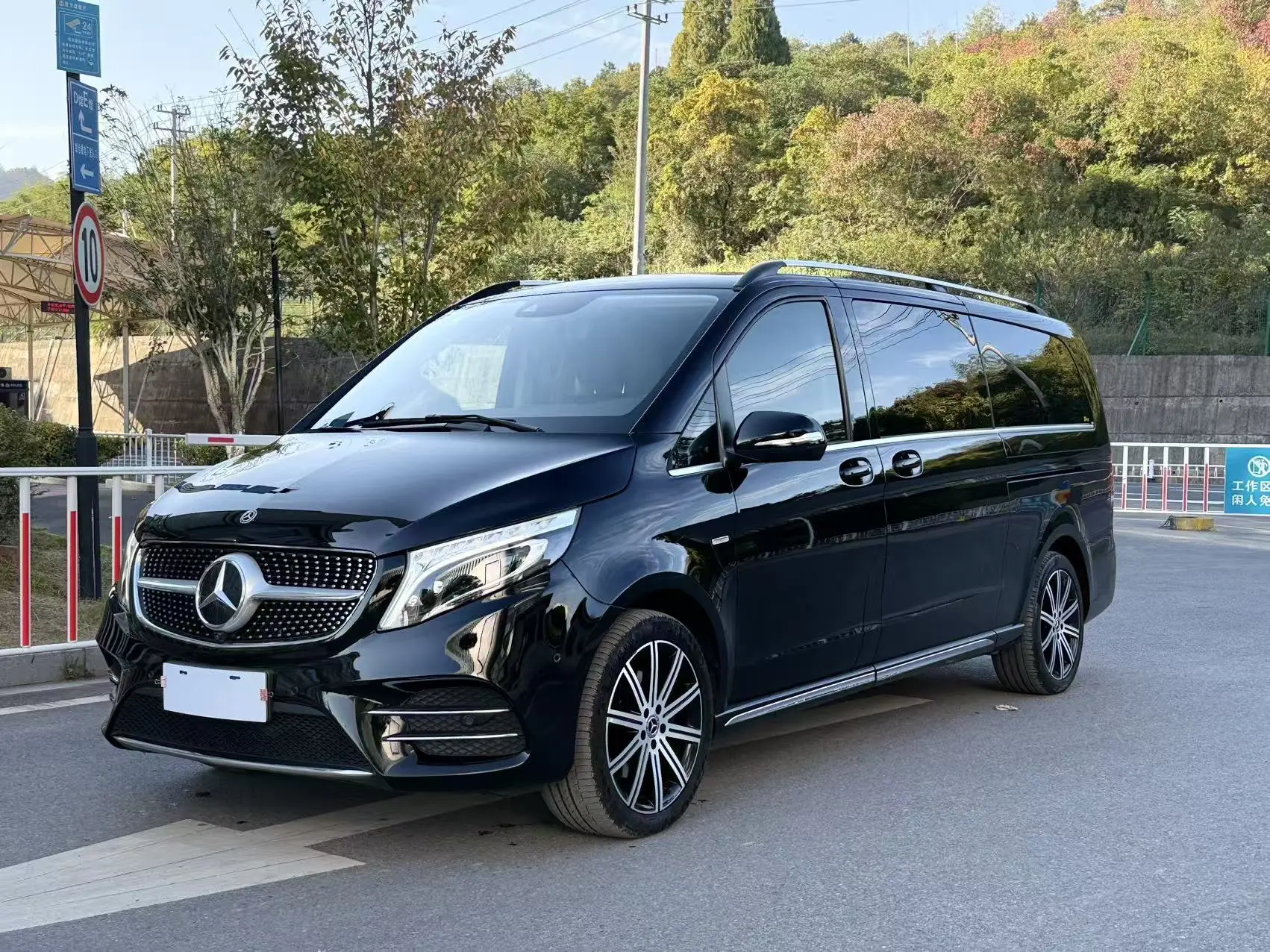 Mercedes-Benz Mercedes Benz V Class  из Китая