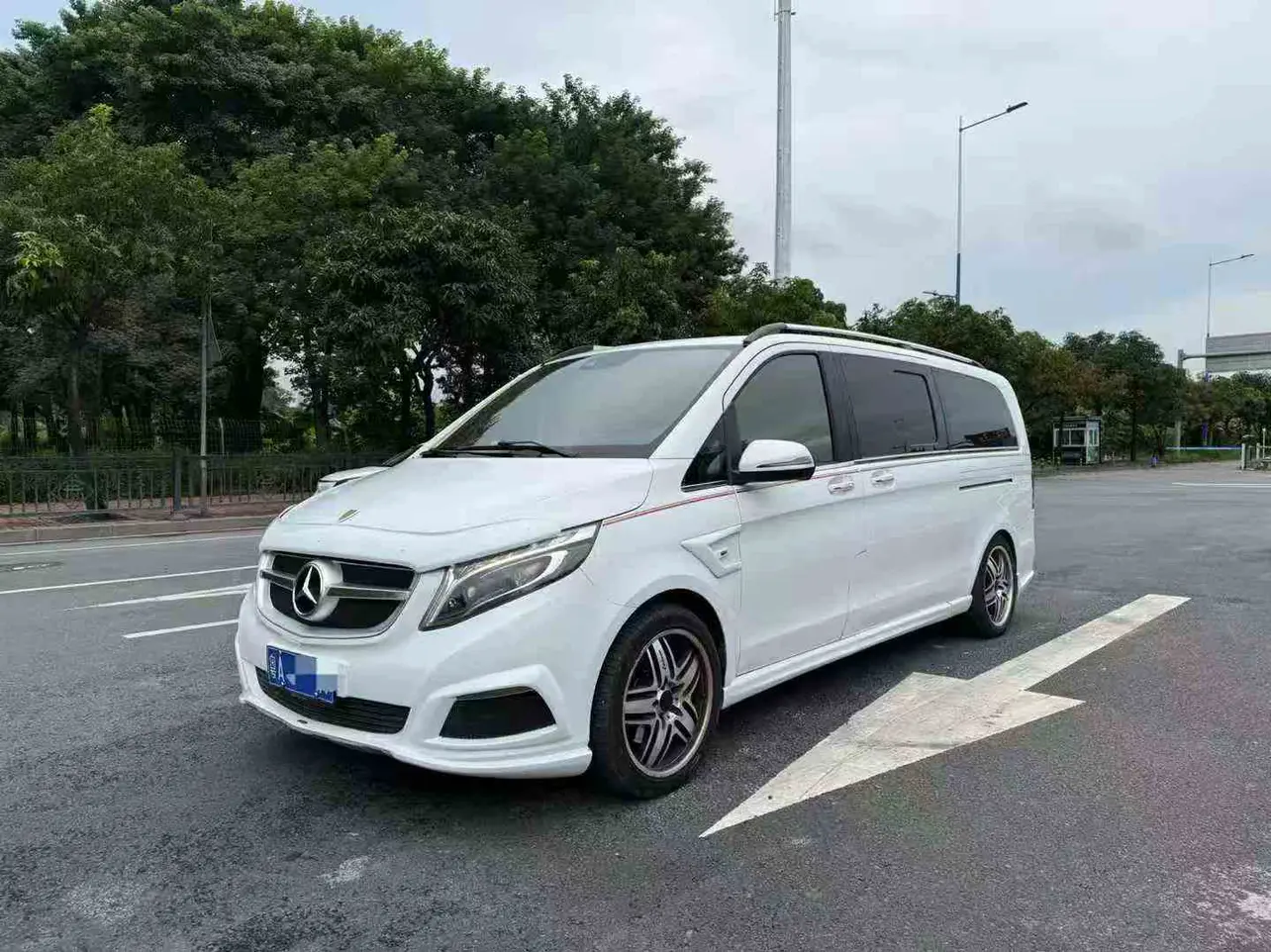 Mercedes-Benz Mercedes Benz V Class