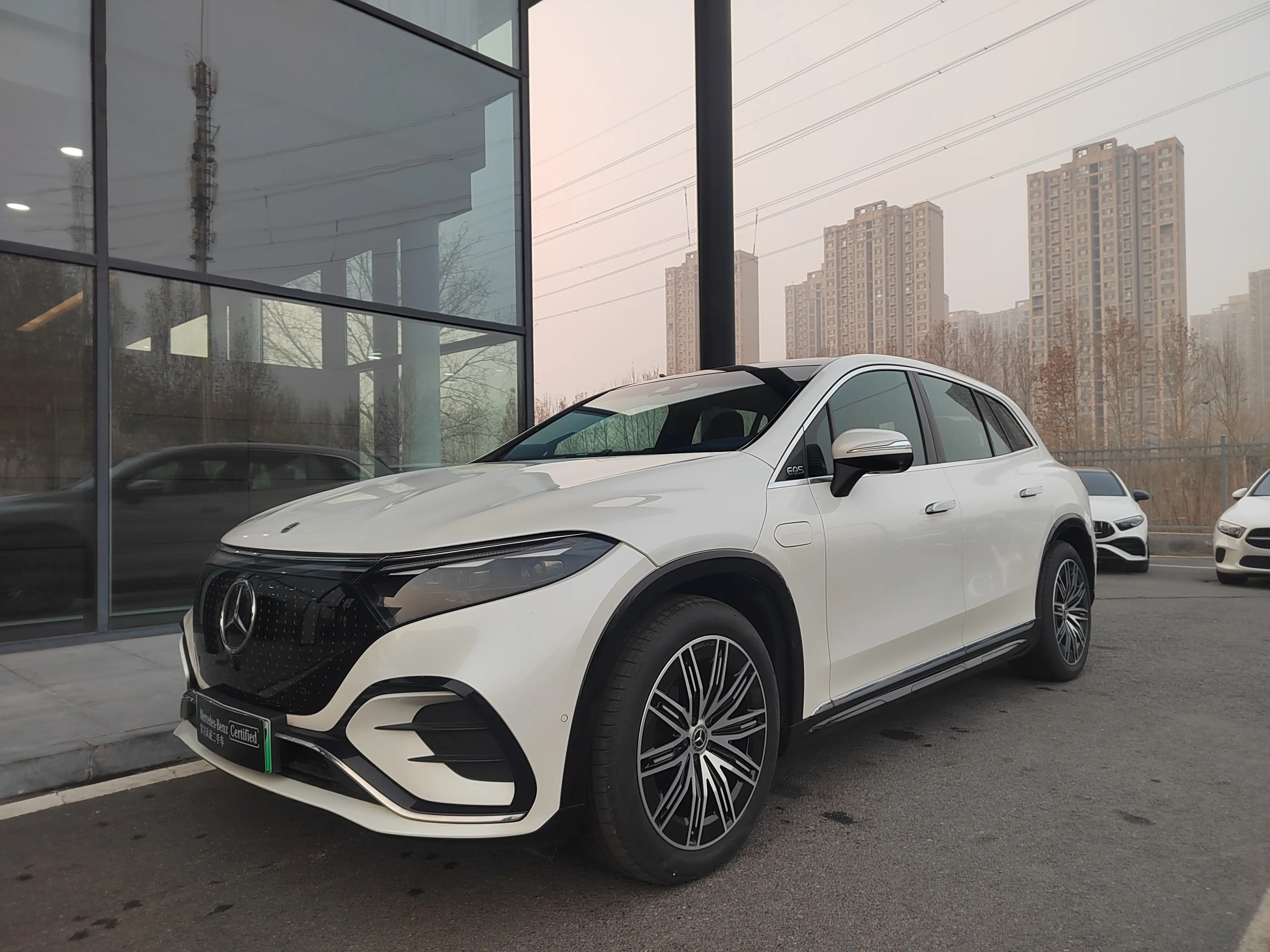 Mercedes-Benz EQS SUV  из Китая