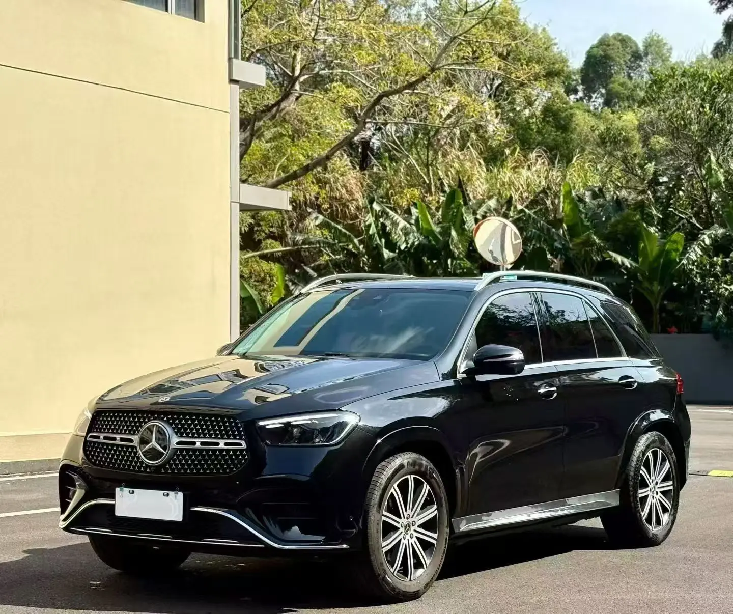 Mercedes-Benz GLE (Imported)