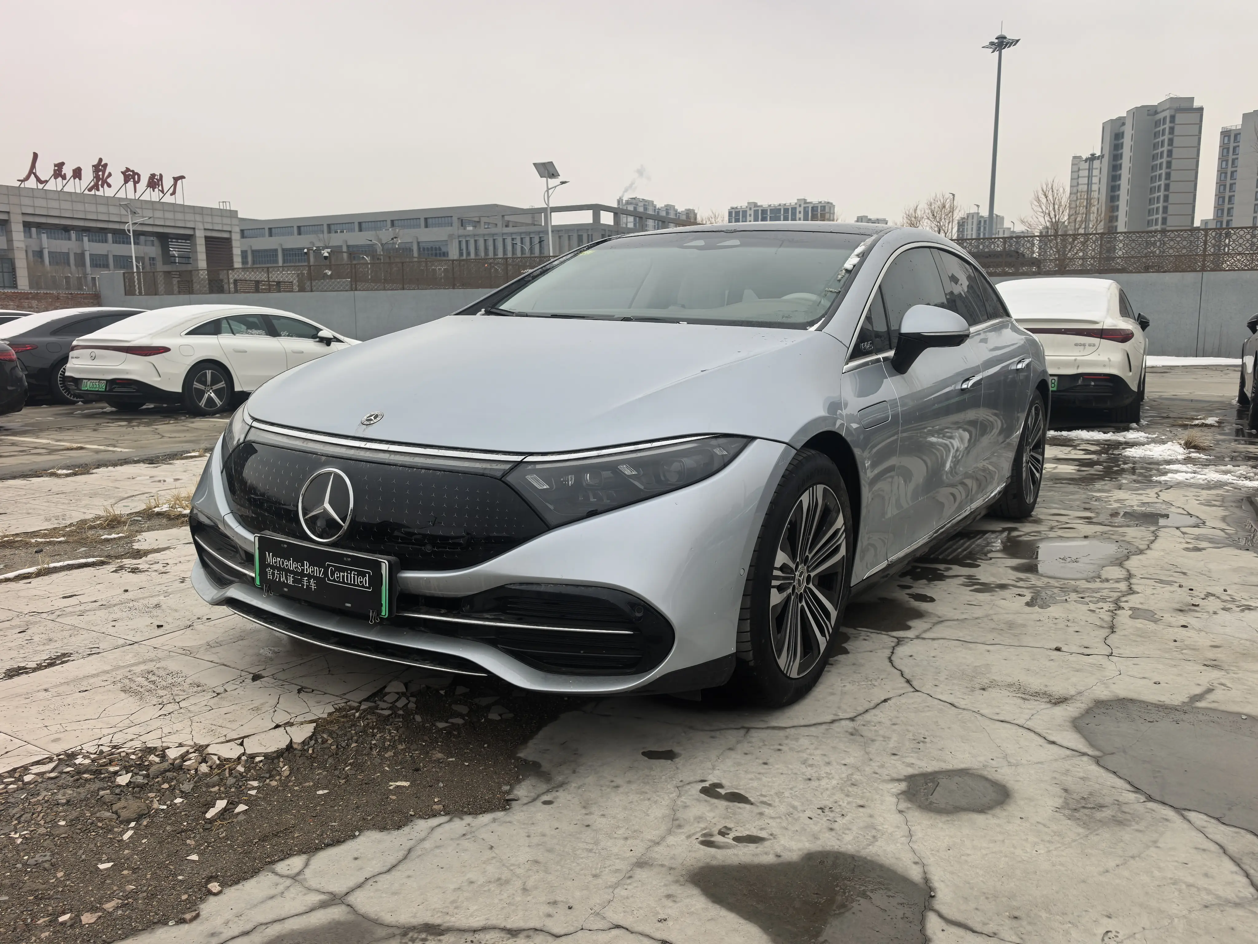 Mercedes-Benz EQS  из Китая