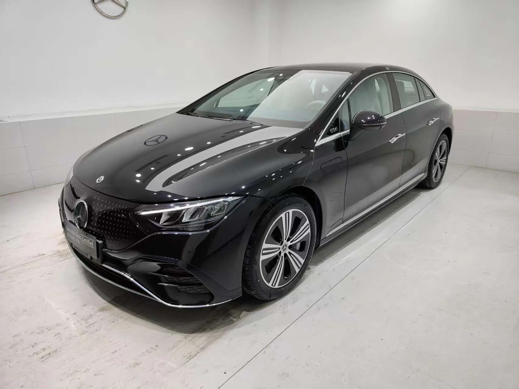 Mercedes-Benz EQE  из Китая