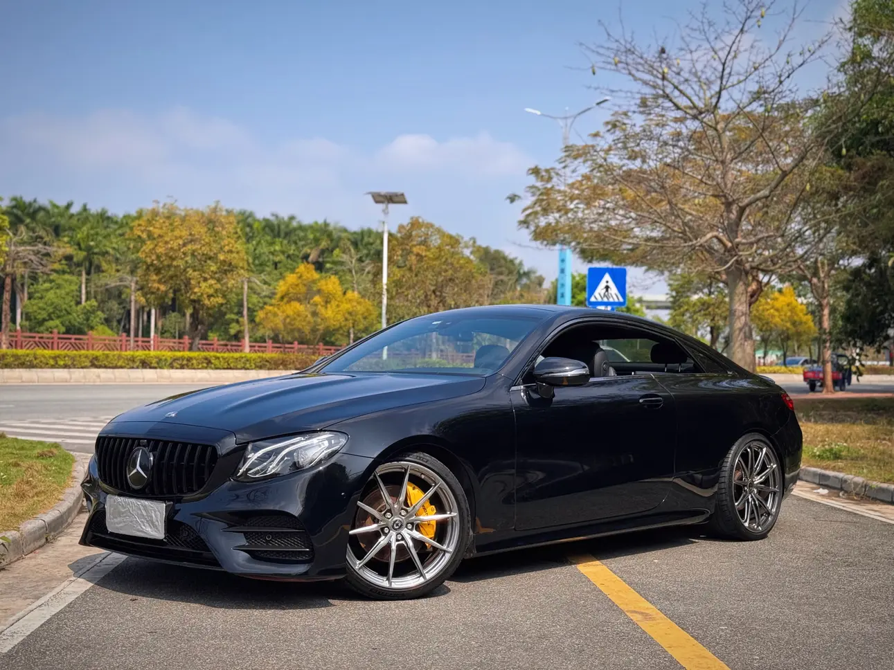 Mercedes-Benz E-Class  из Китая