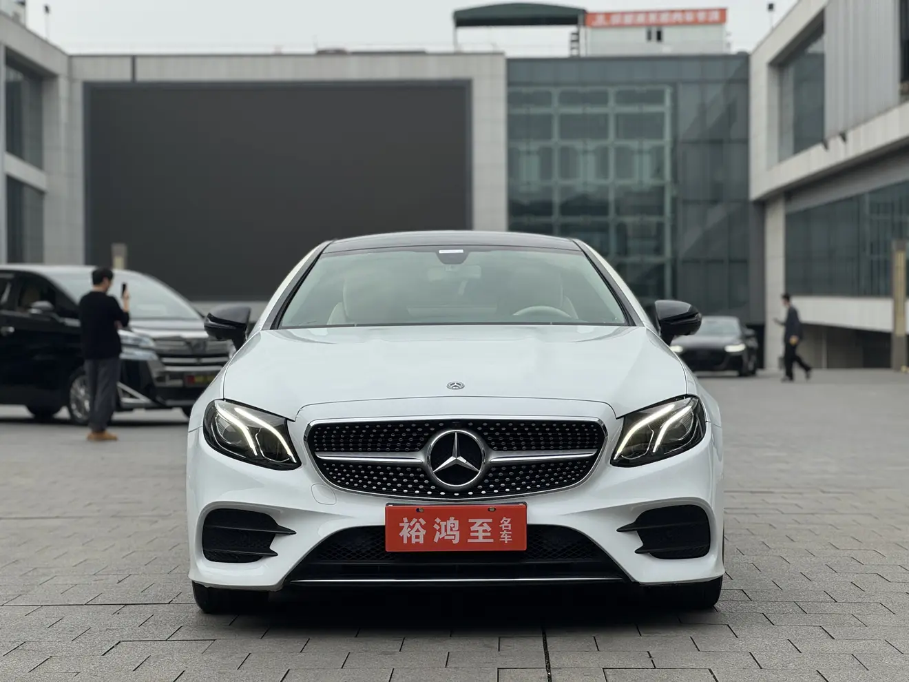 Mercedes-Benz E-Class  из Китая