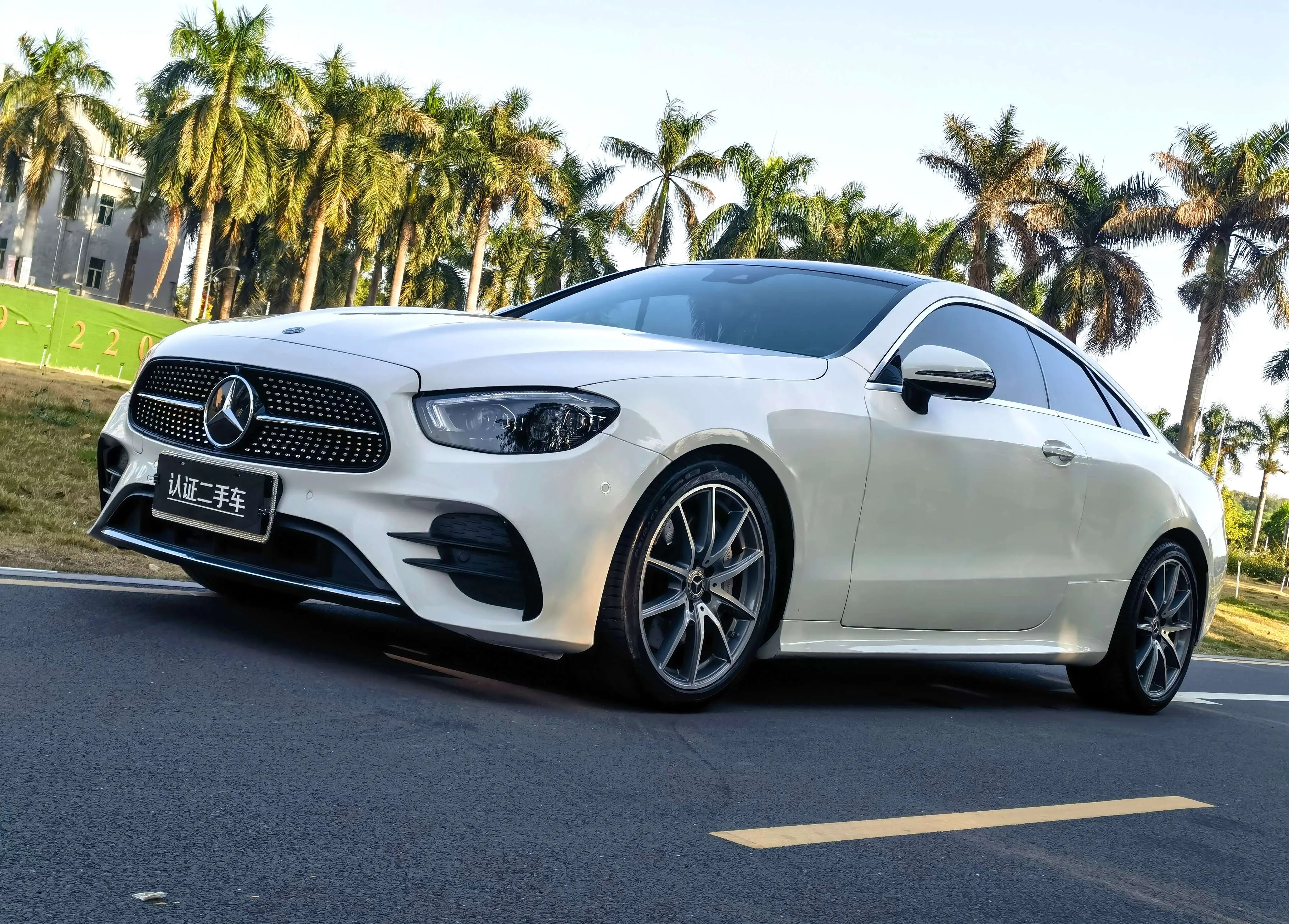 Mercedes-Benz E-Class  из Китая