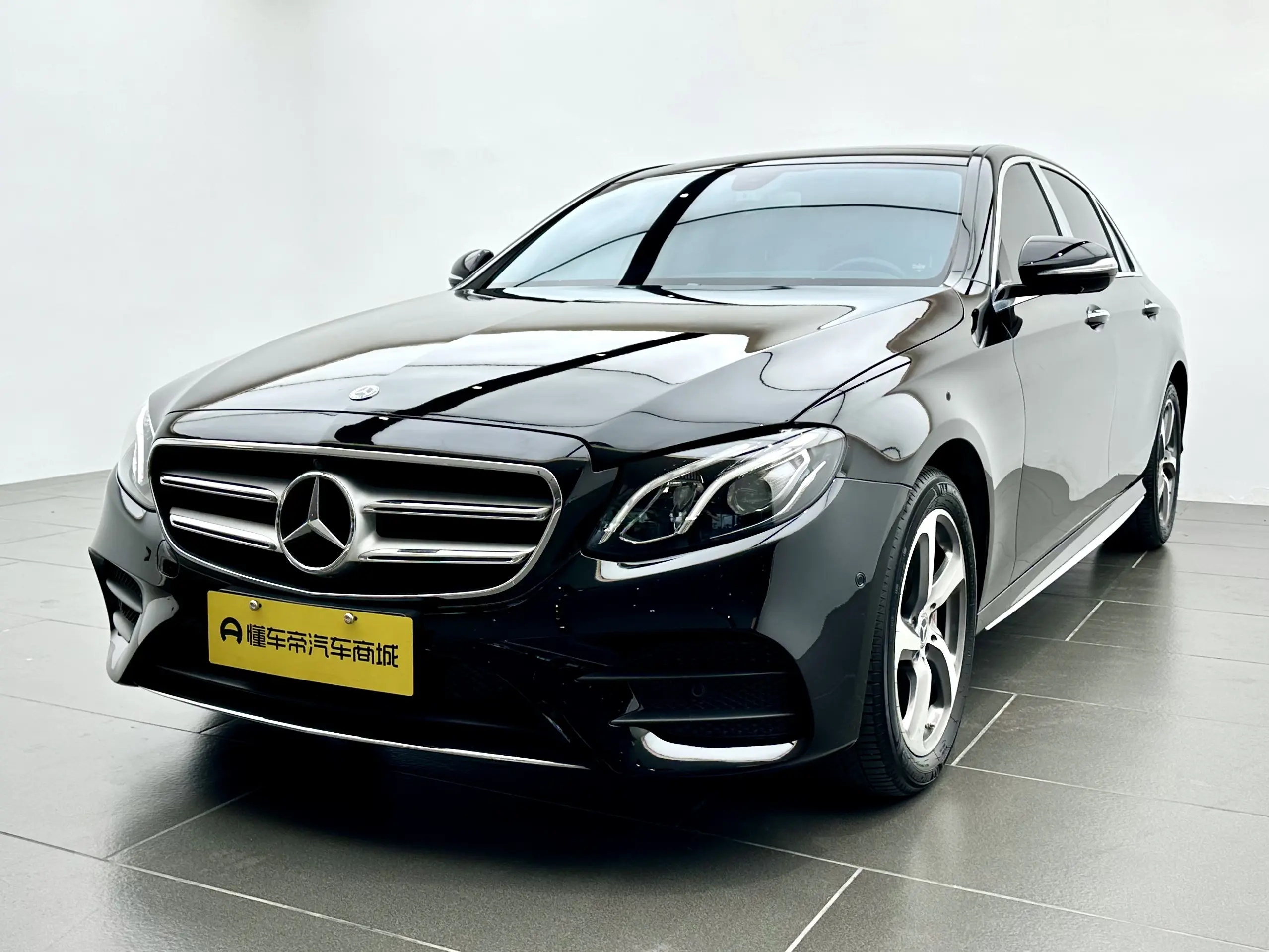 Mercedes-Benz E-Class  из Китая