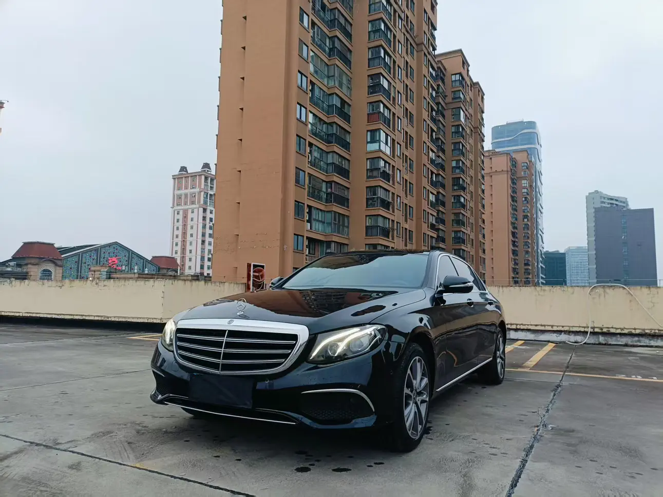 Mercedes-Benz E-Class  из Китая