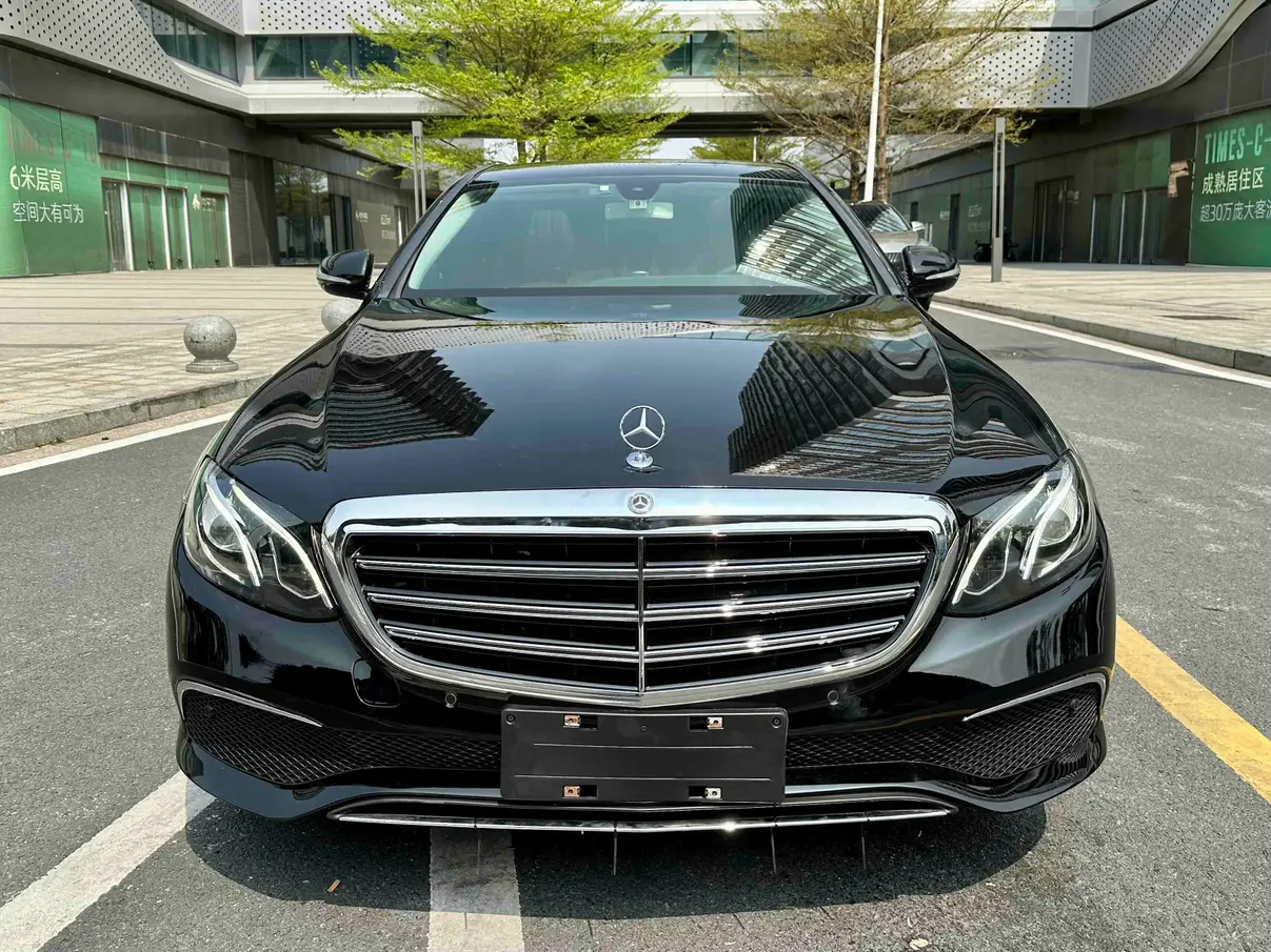 Mercedes-Benz E-Class  из Китая