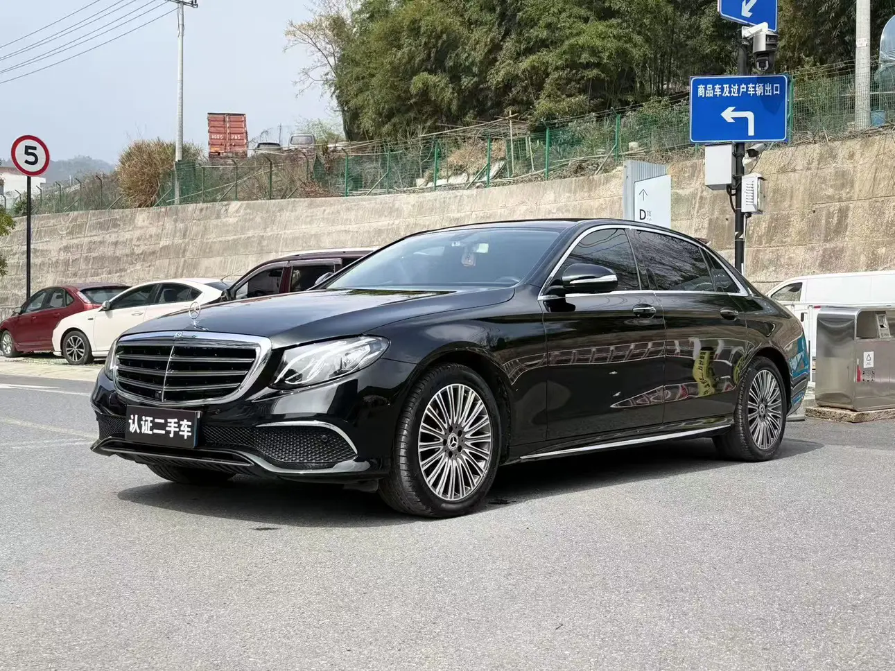 Mercedes-Benz E-Class  из Китая