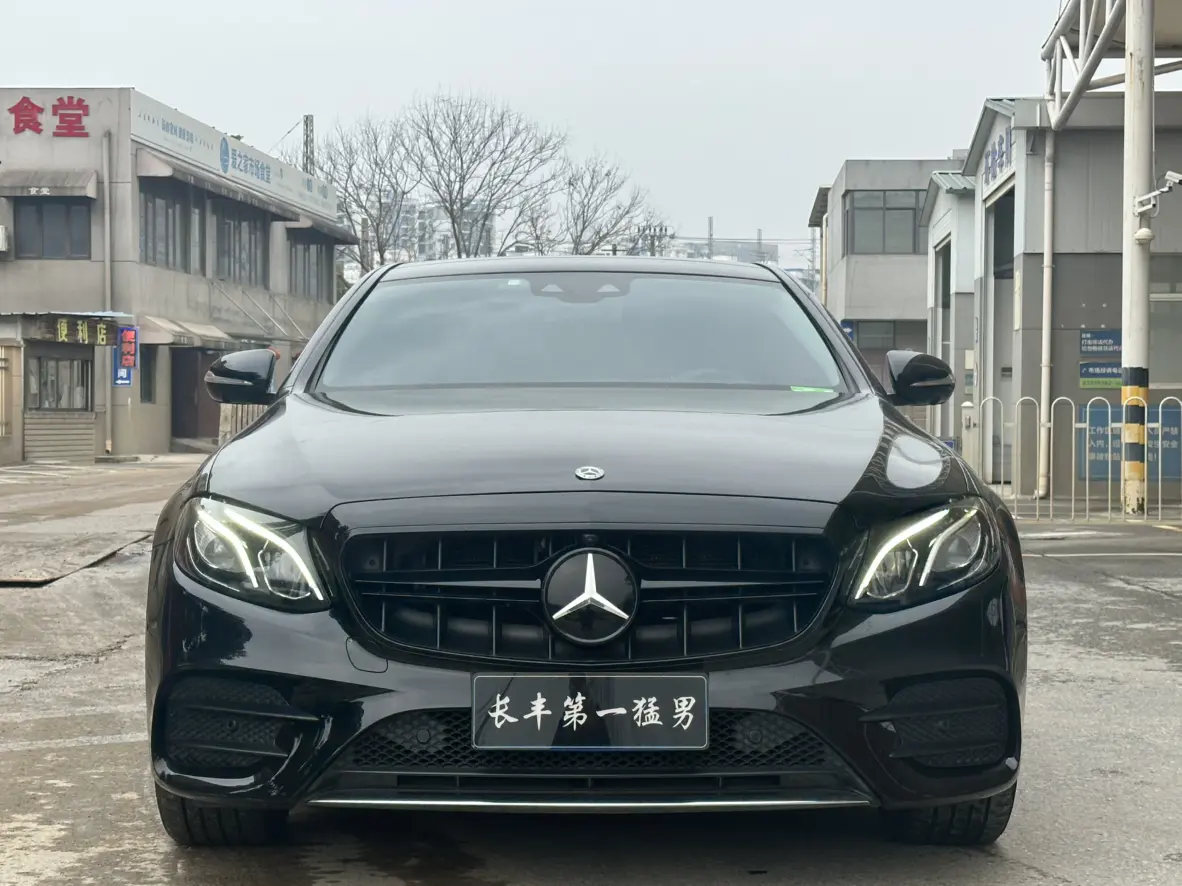 Mercedes-Benz E-Class  из Китая