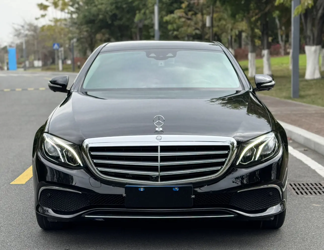 Mercedes-Benz E-Class  из Китая