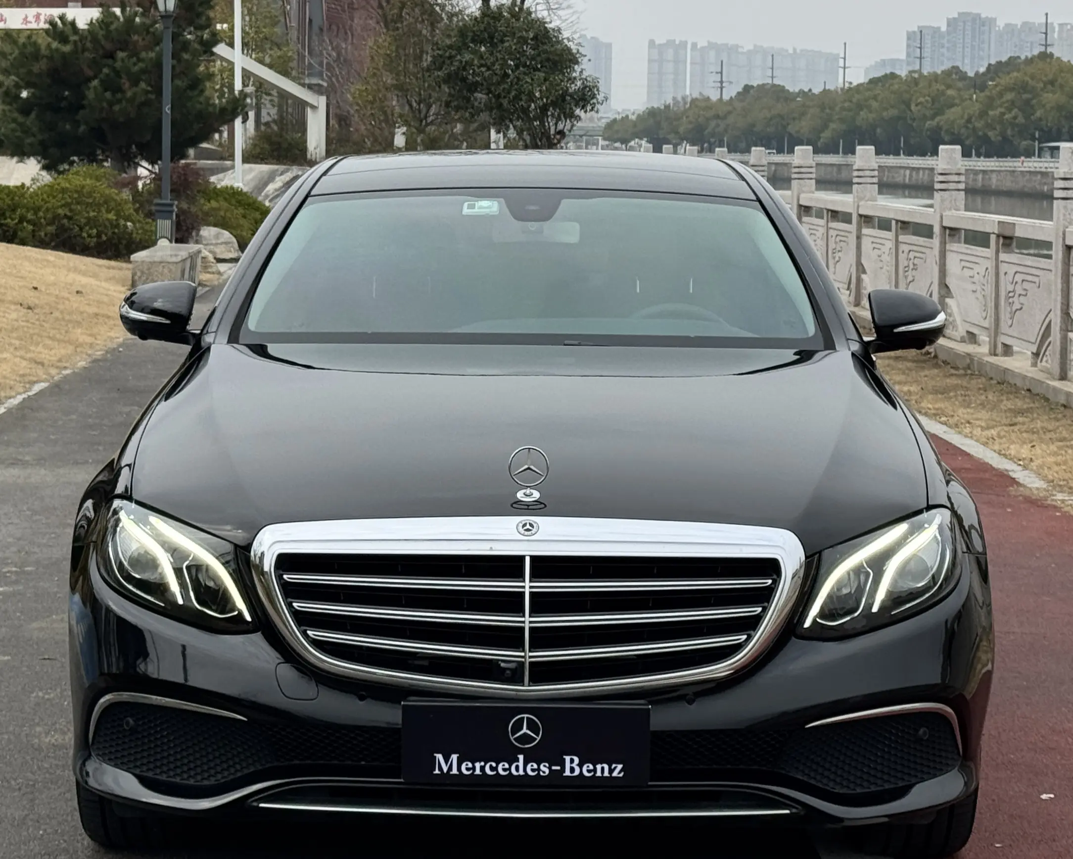 Mercedes-Benz E-Class  из Китая