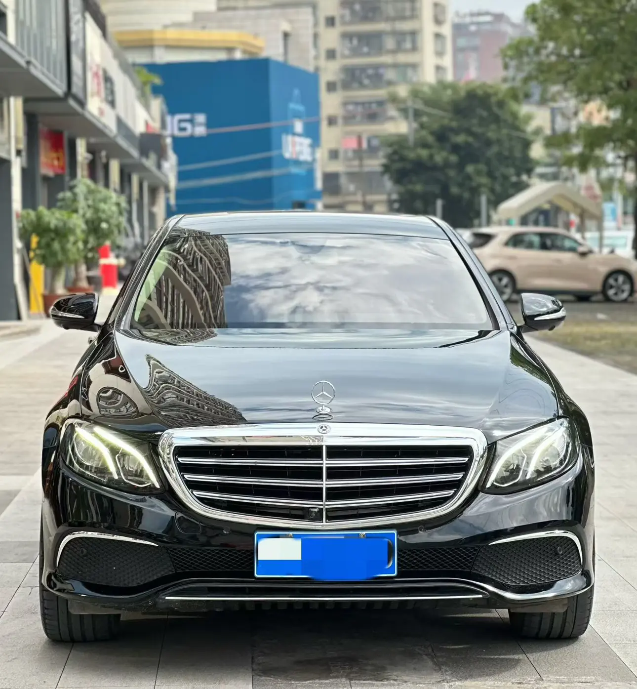 Mercedes-Benz E-Class  из Китая