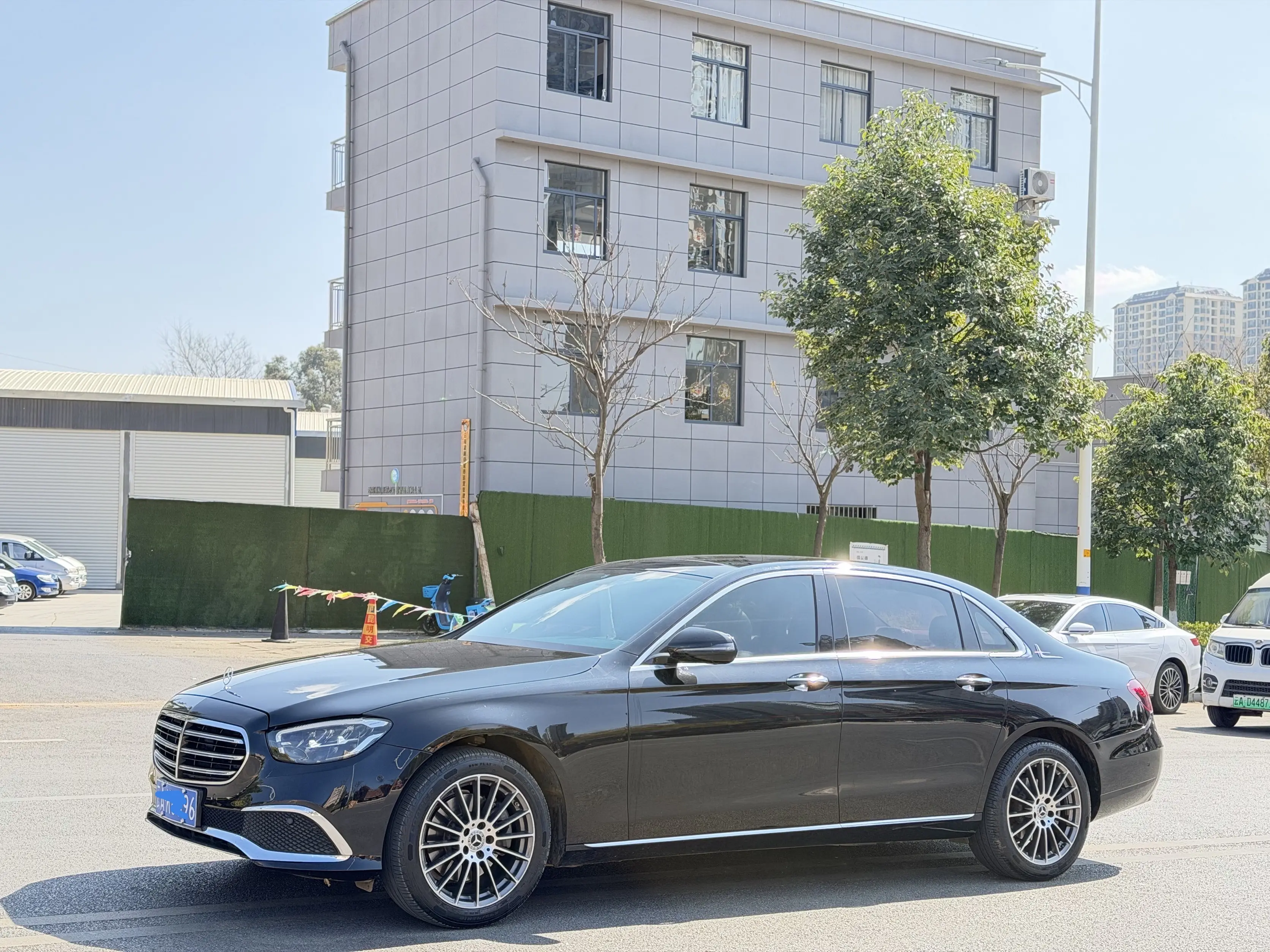 Mercedes-Benz E-Class  из Китая