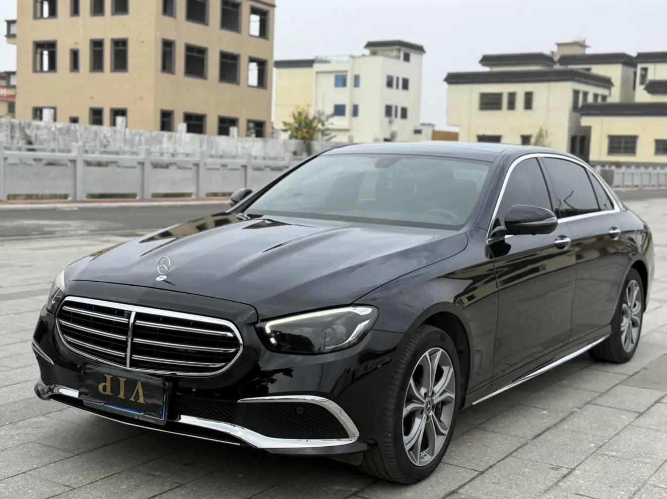 Mercedes-Benz E-Class  из Китая