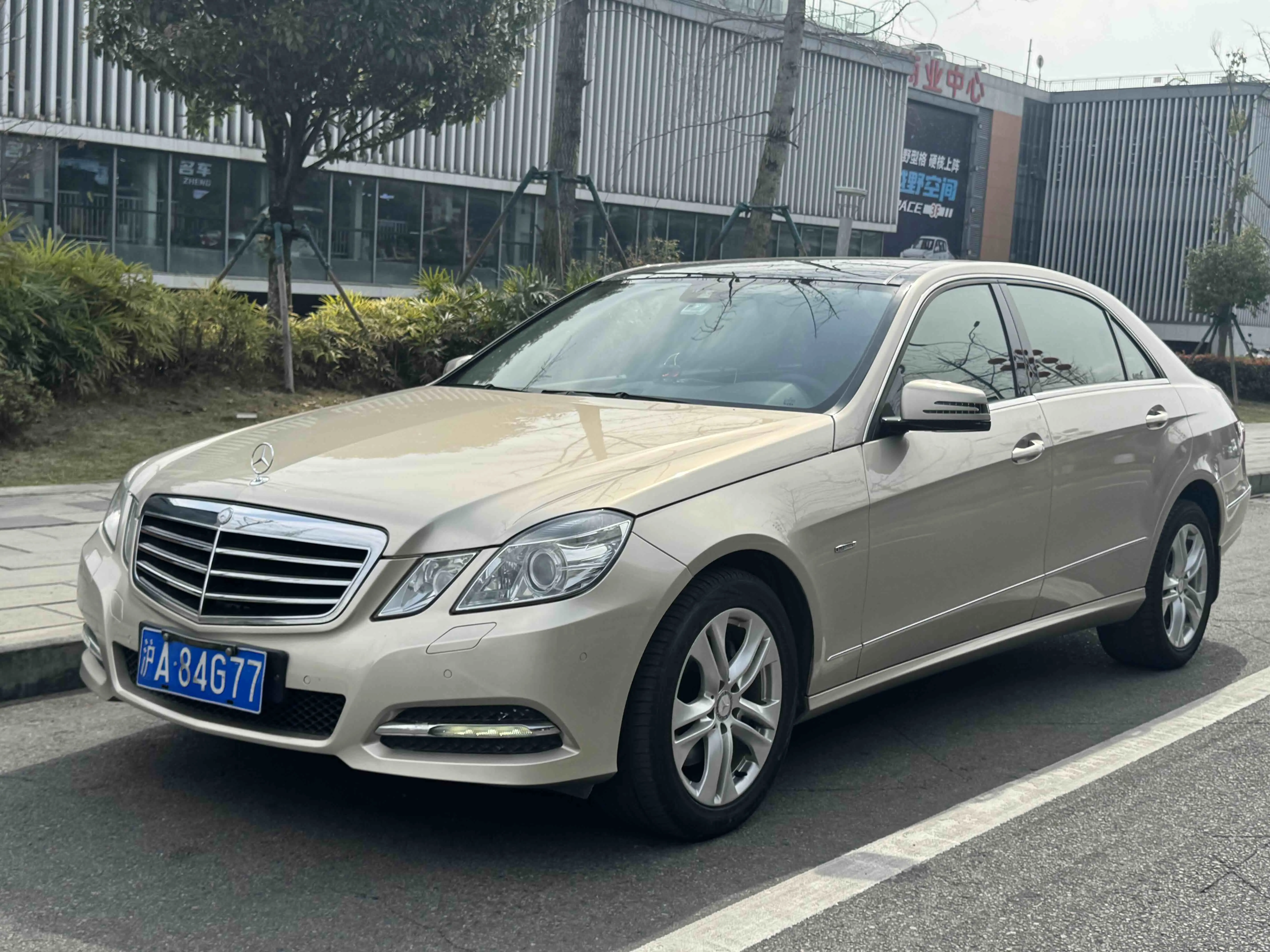 Mercedes-Benz E-Class  из Китая