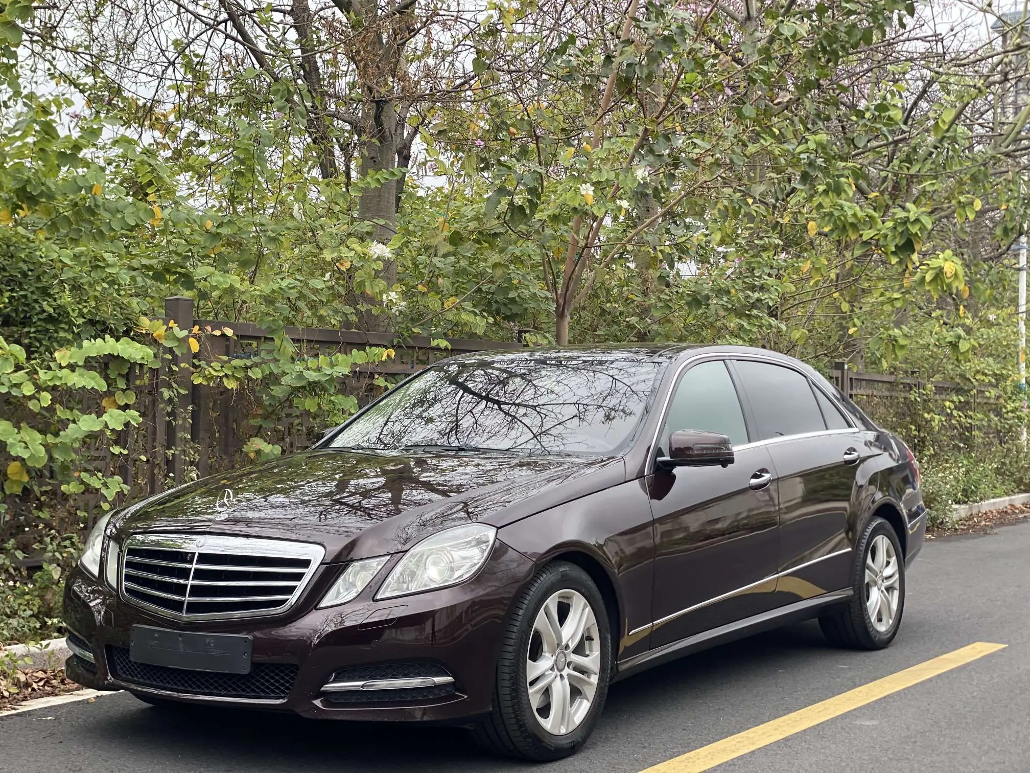 Mercedes-Benz E-Class  из Китая