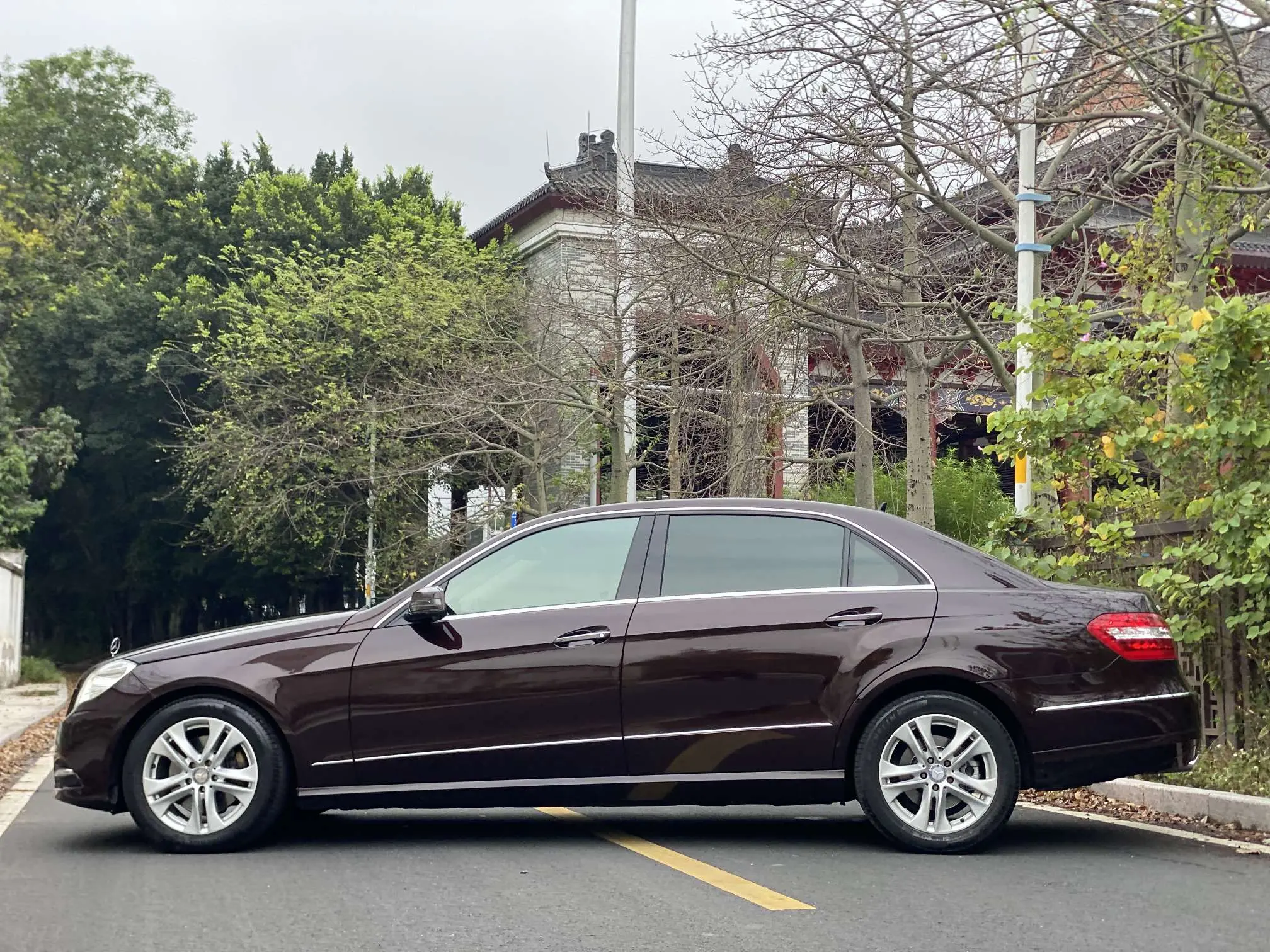 Mercedes-Benz E-Class  из Китая