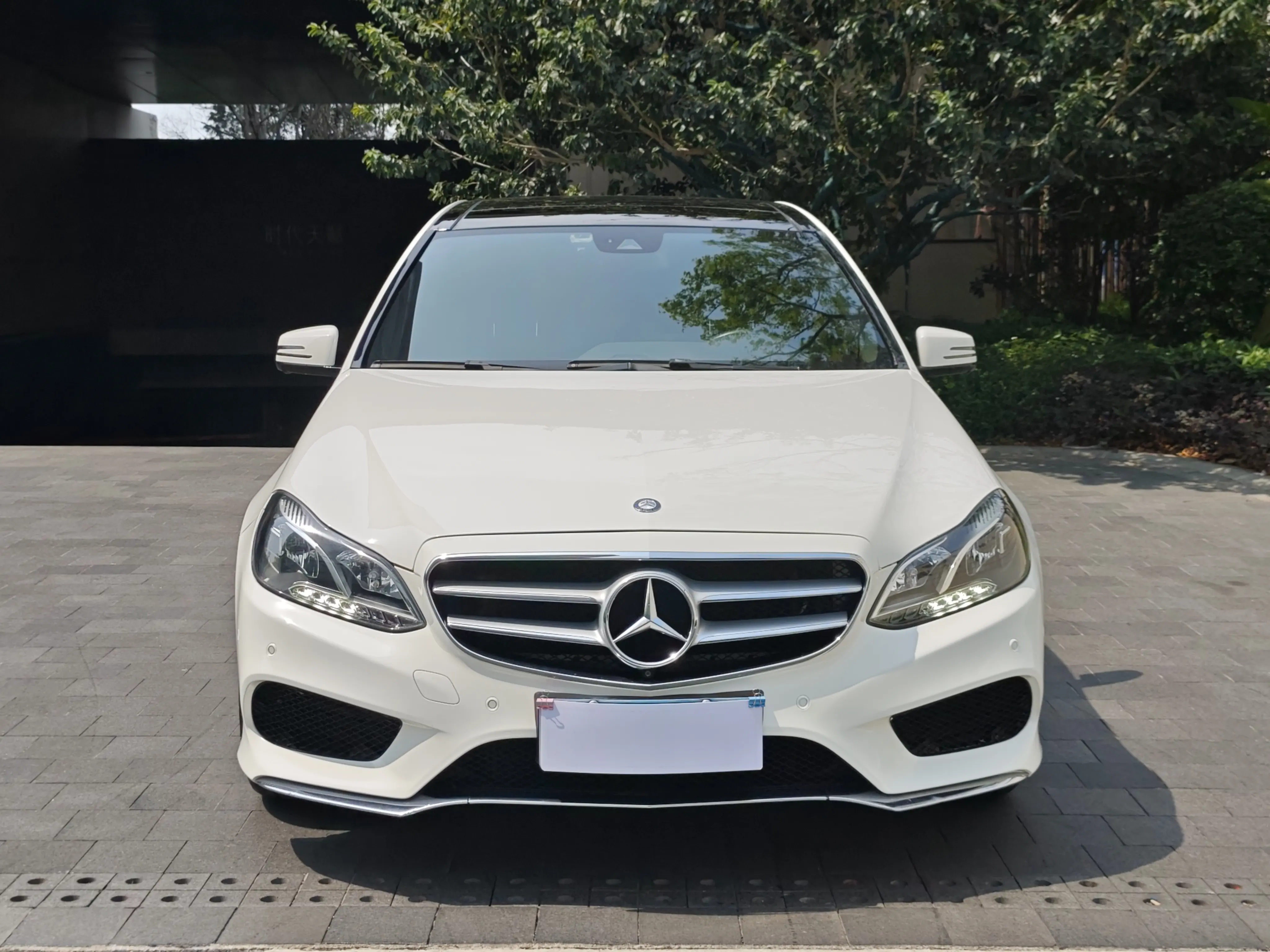 Mercedes-Benz E-Class  из Китая