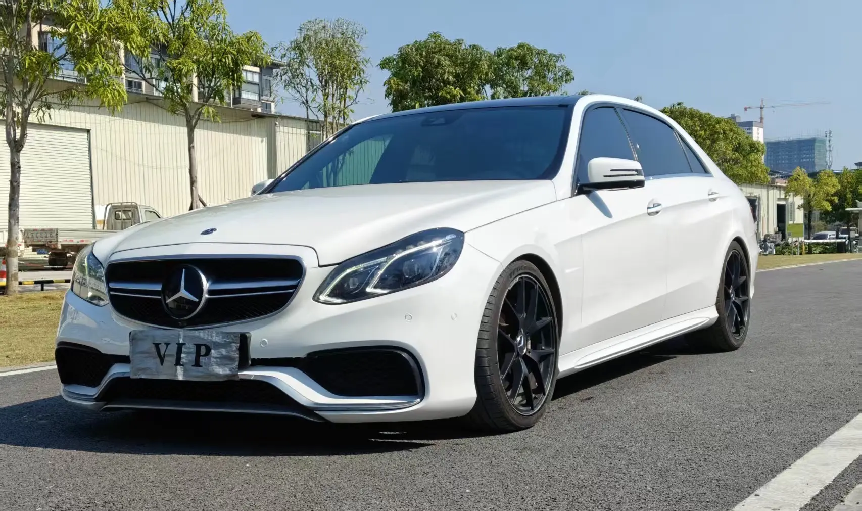 Mercedes-Benz E-Class  из Китая