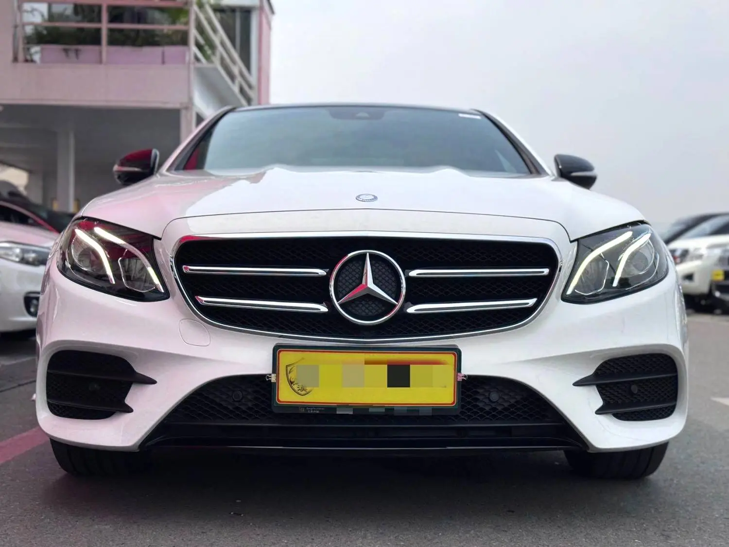 Mercedes-Benz E-Class  из Китая