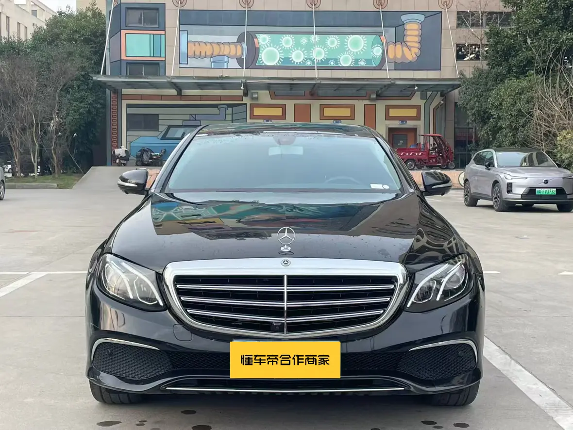 Mercedes-Benz E-Class  из Китая