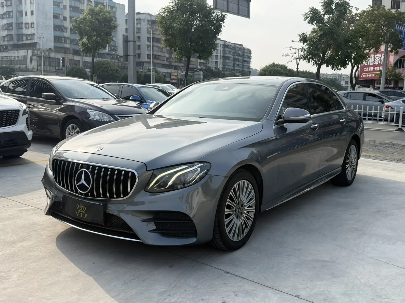 Mercedes-Benz E-Class  из Китая