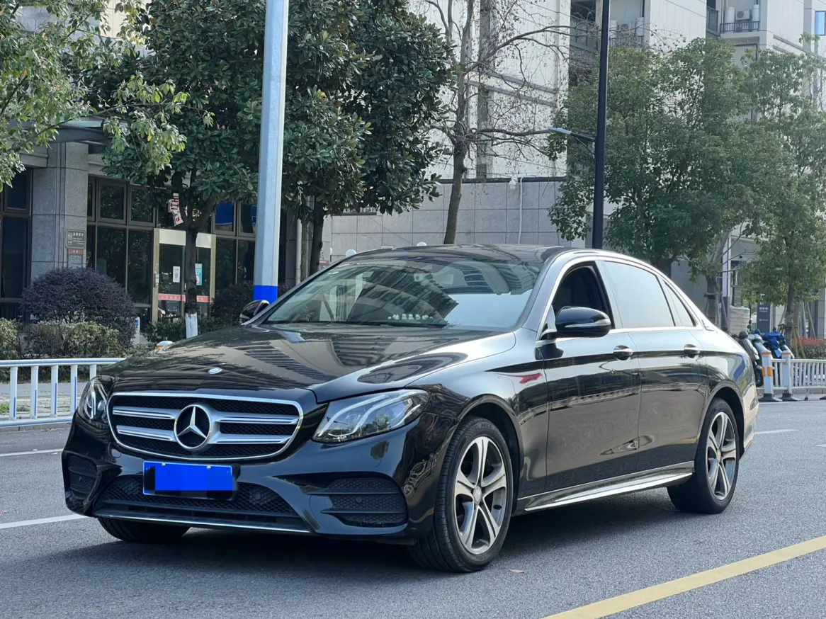 Mercedes-Benz E-Class  из Китая