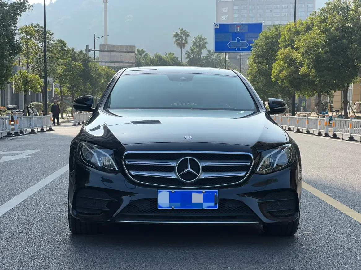Mercedes-Benz E-Class  из Китая