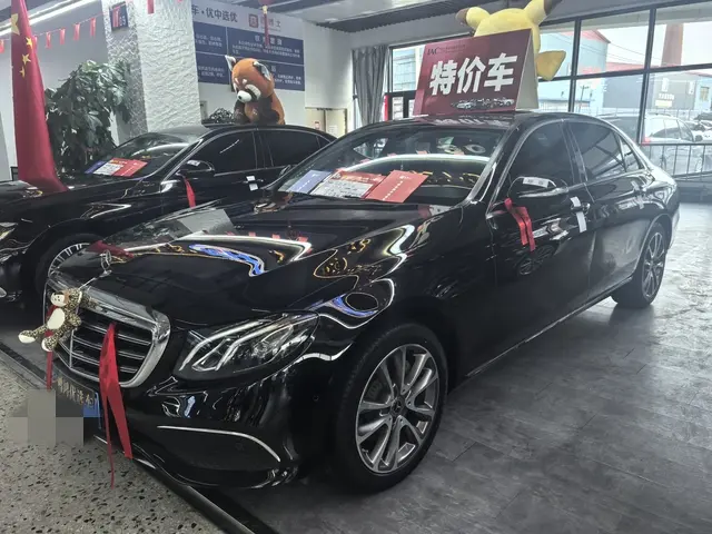 Mercedes-Benz E-Class  из Китая