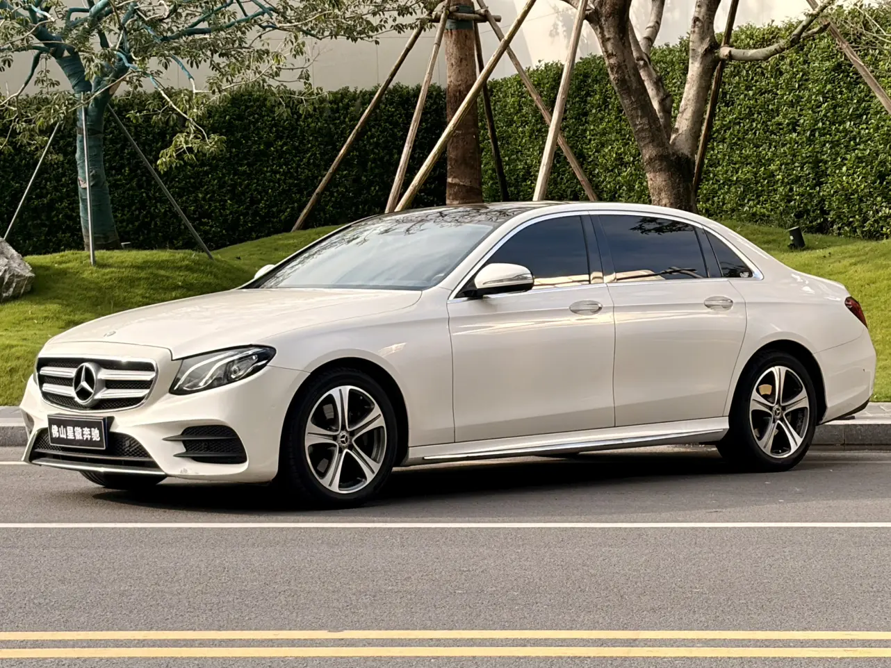 Mercedes-Benz E-Class  из Китая