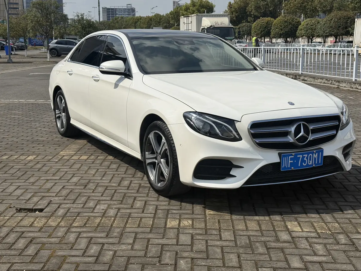 Mercedes-Benz E-Class  из Китая
