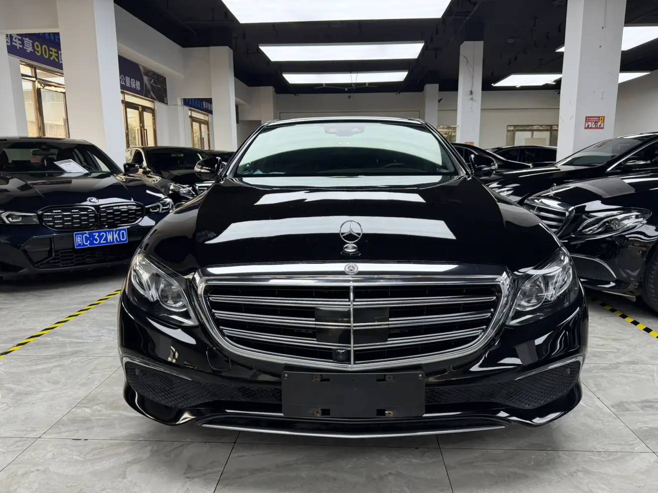 Mercedes-Benz E-Class  из Китая