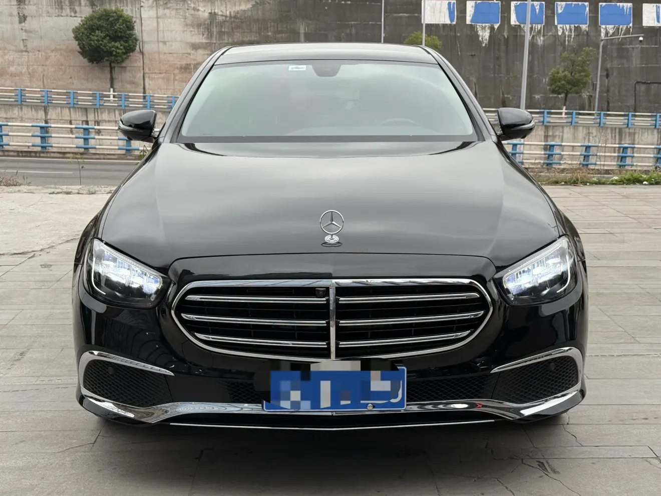 Mercedes-Benz E-Class  из Китая