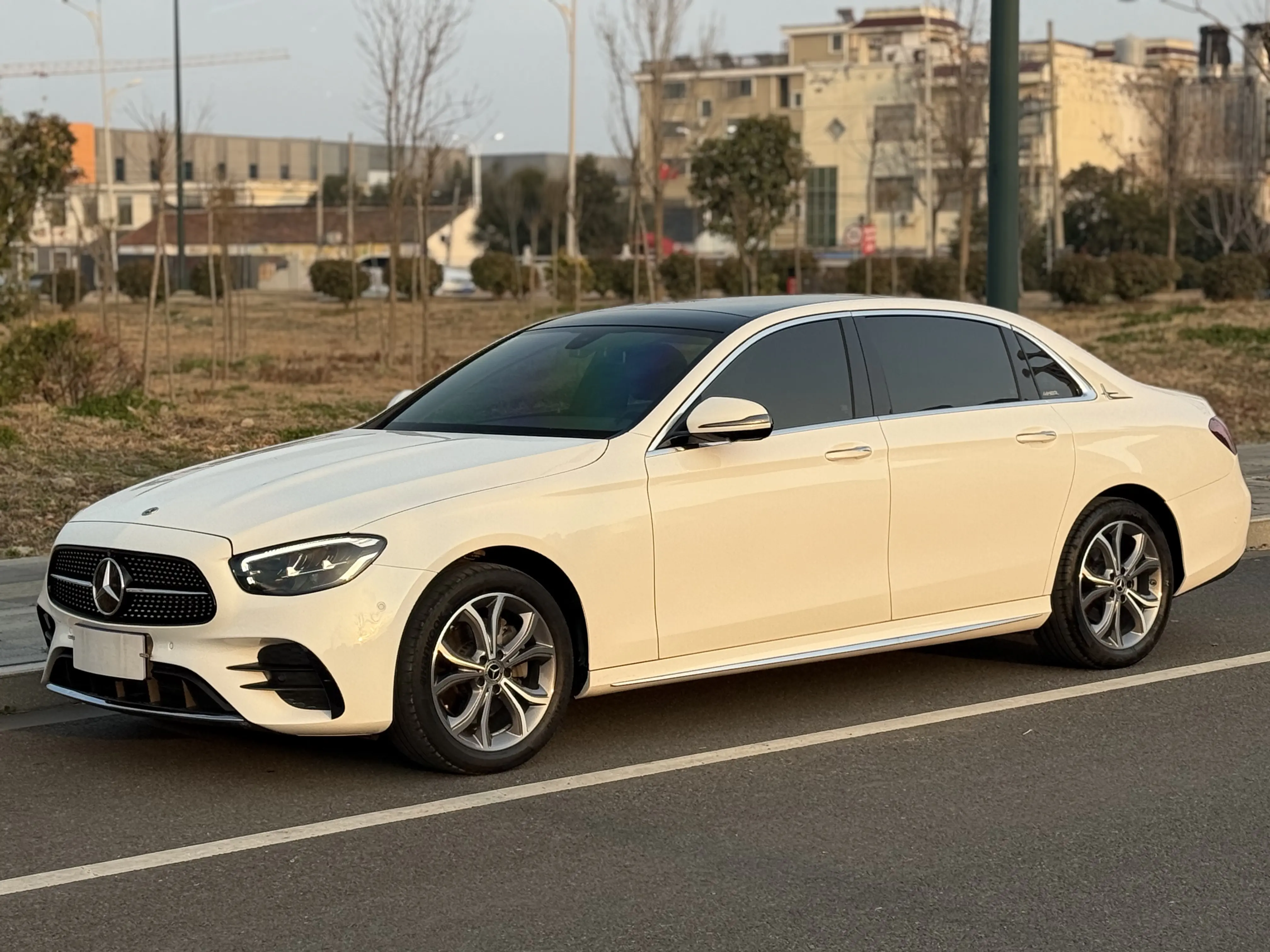 Mercedes-Benz E-Class  из Китая