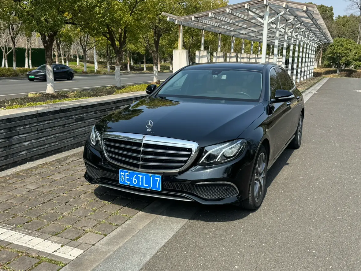 Mercedes-Benz E-Class  из Китая
