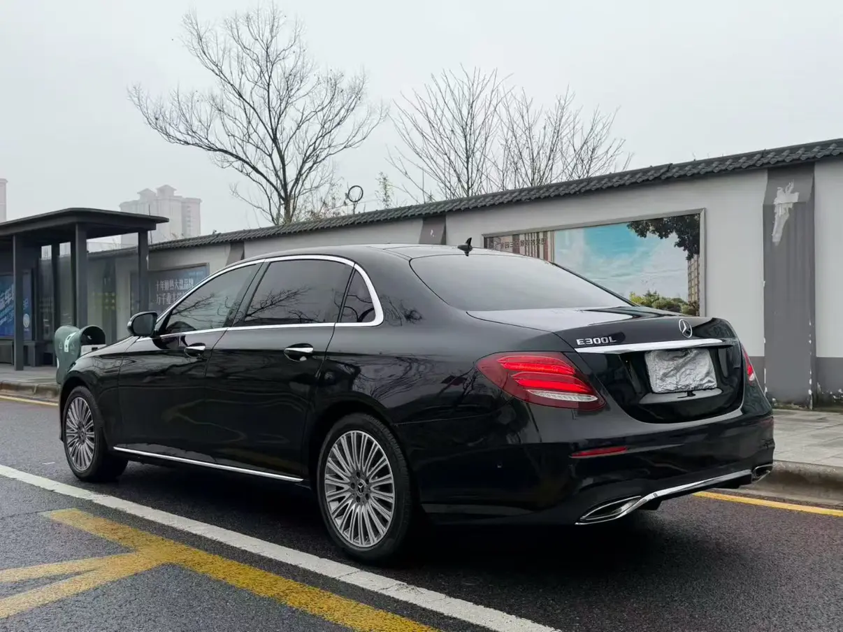 Mercedes-Benz E-Class  из Китая