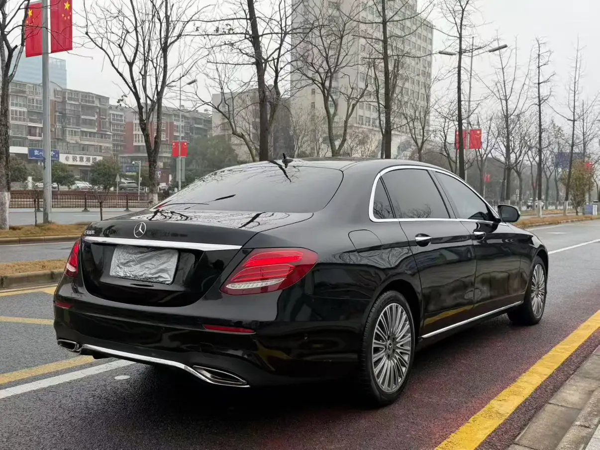 Mercedes-Benz E-Class  из Китая