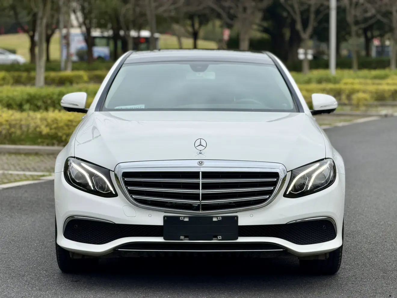 Mercedes-Benz E-Class  из Китая