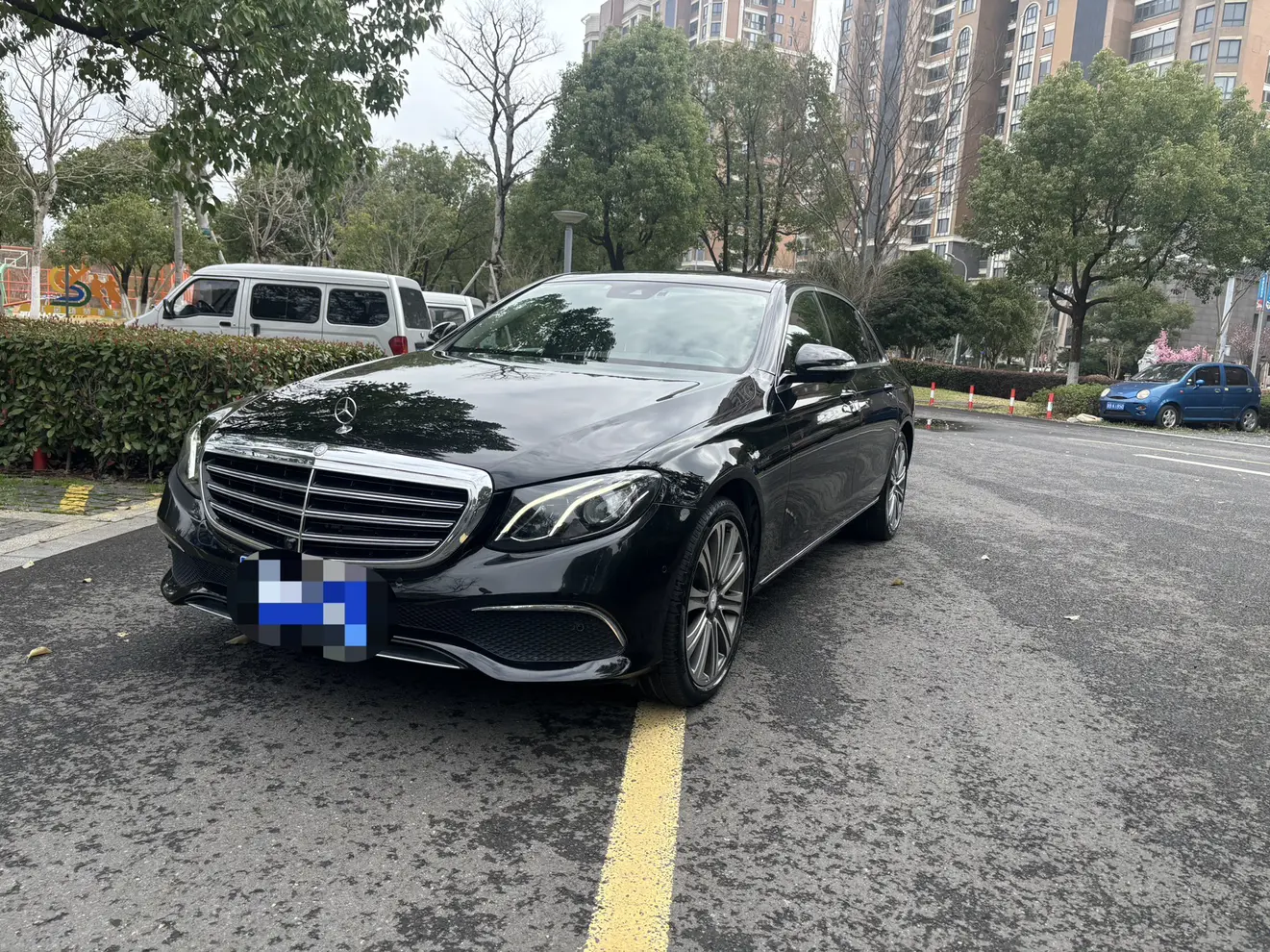 Mercedes-Benz E-Class  из Китая