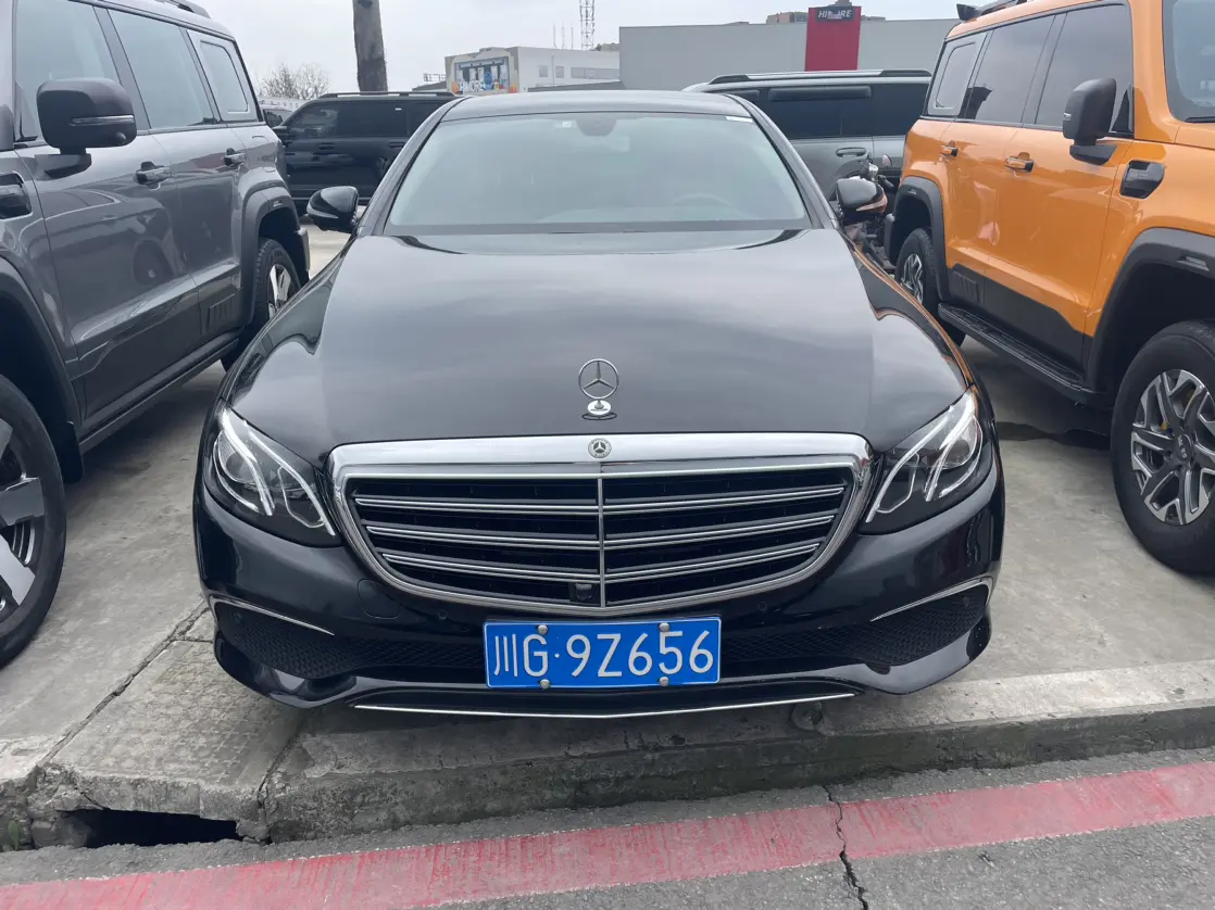 Mercedes-Benz E-Class  из Китая