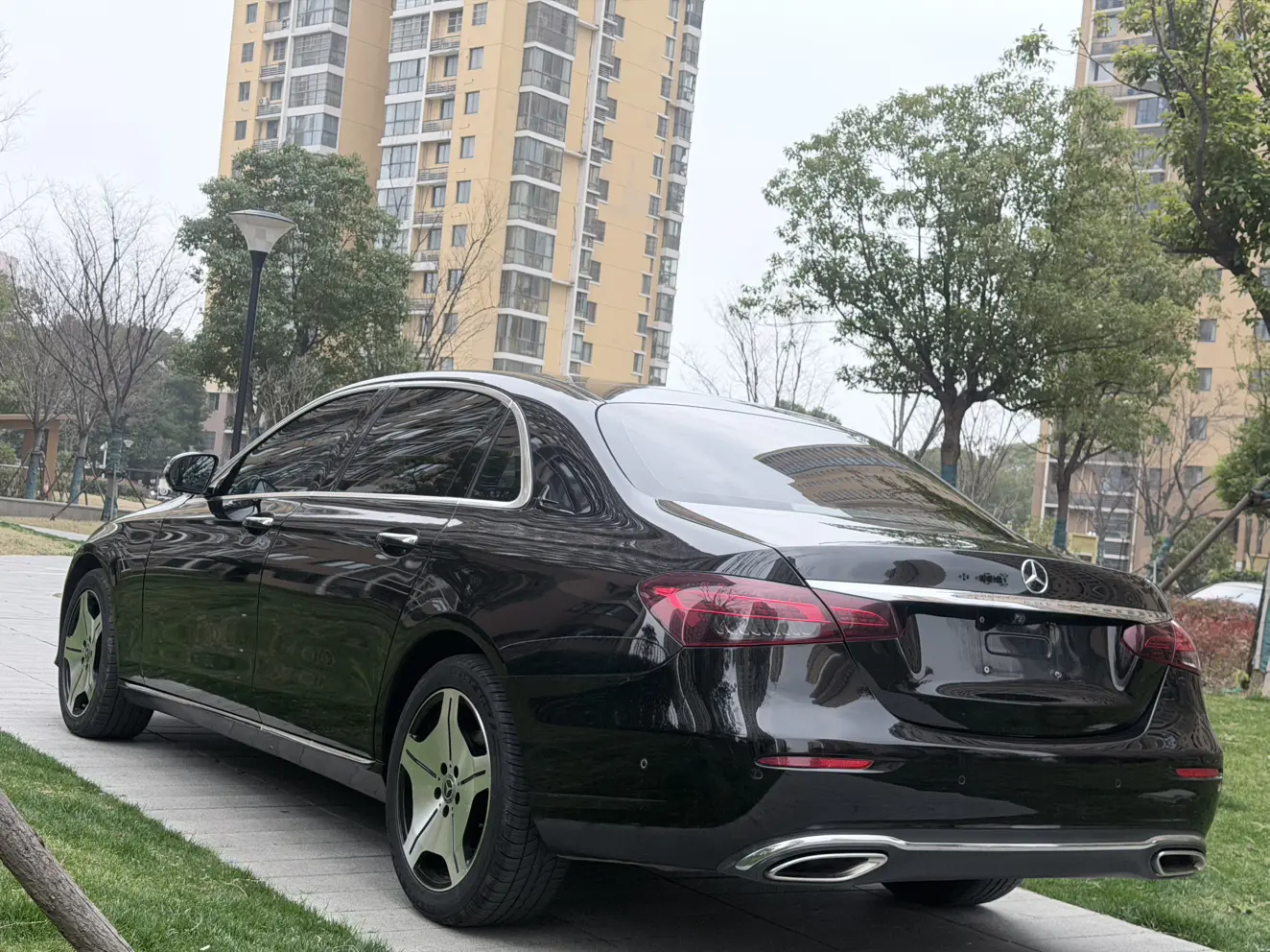 Mercedes-Benz E-Class  из Китая