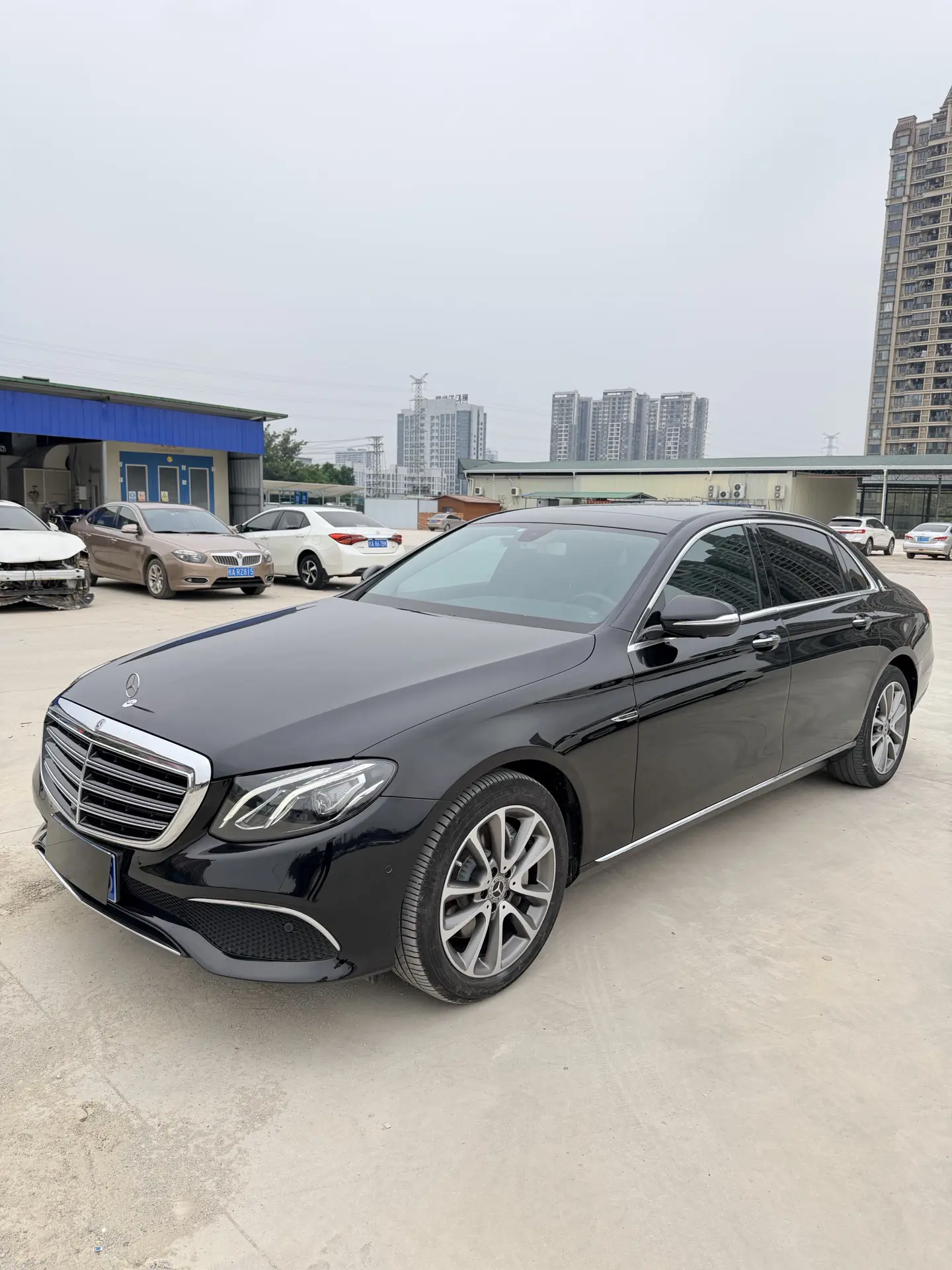 Mercedes-Benz E-Class  из Китая